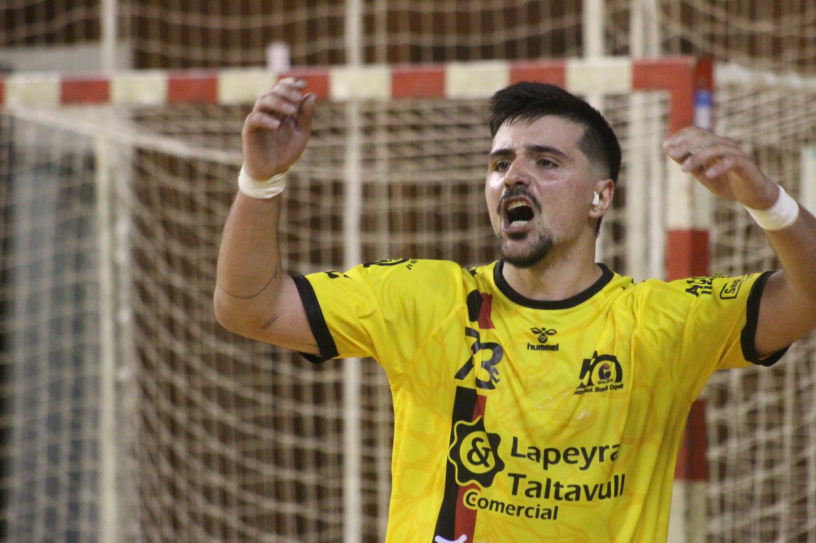 Jordi Sancho juga de central a l'Handbol Sant Cugat. FOTO: Cedida