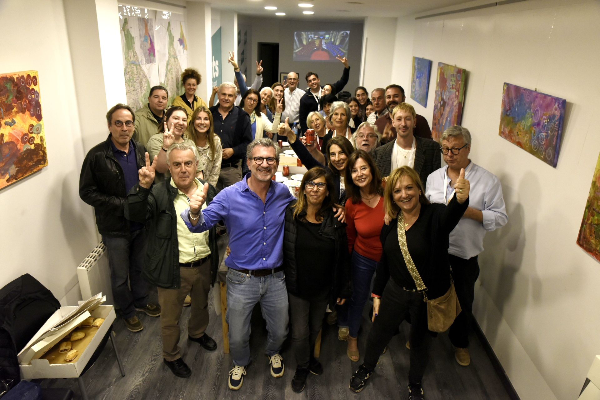 Satisfacció a la seu de Junts a Sant Cugat FOTO: Bernat Millet