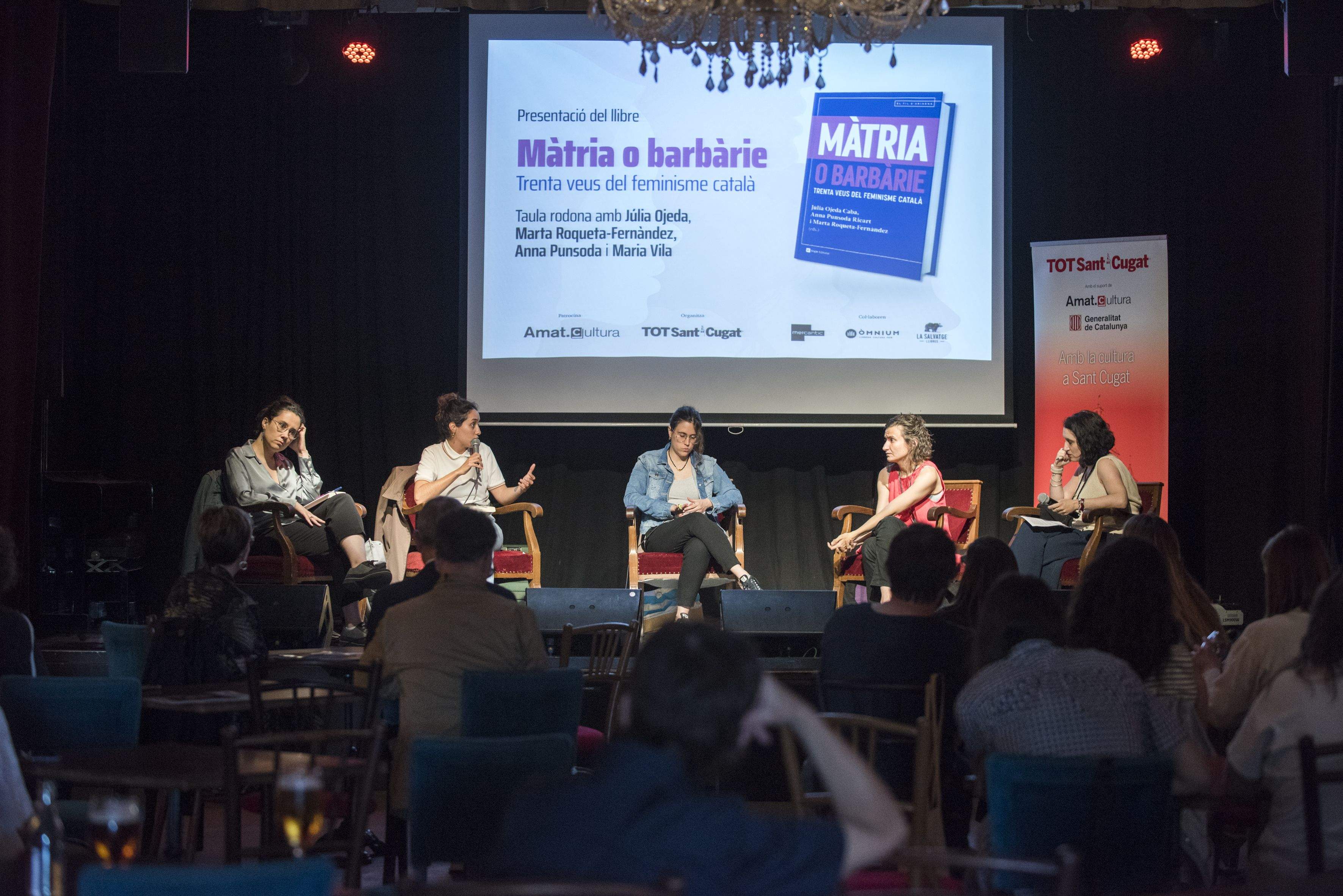 Presentació de 'Màtria o barbàrie. Trenta veus del feminisme català' a la Sala El Siglo del Mercantic. FOTO: Bernat Millet