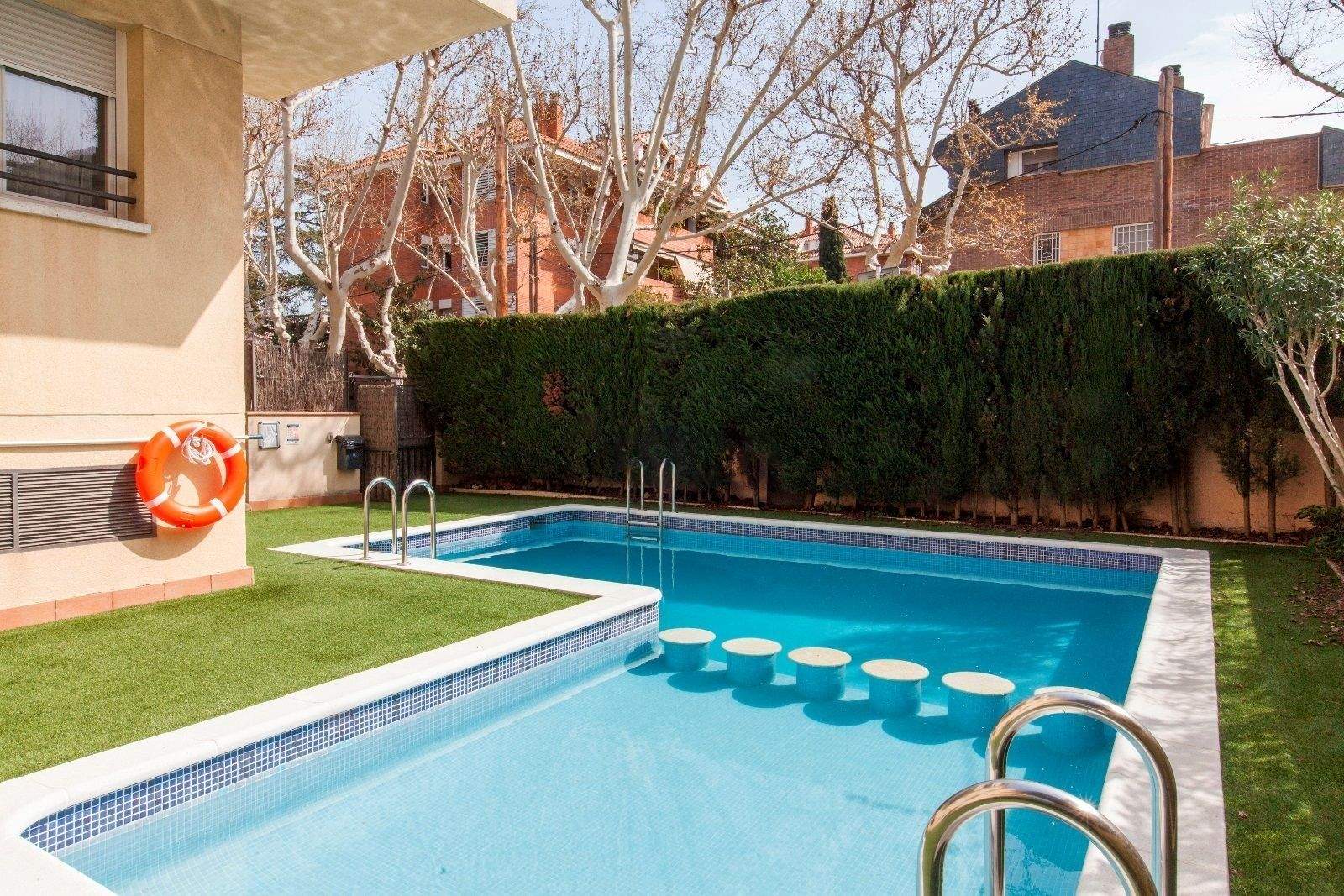 Piscina de l'àtic de l'Eixample de Sant Cugat de la immobiliària ORGAN. FOTO: Cedida