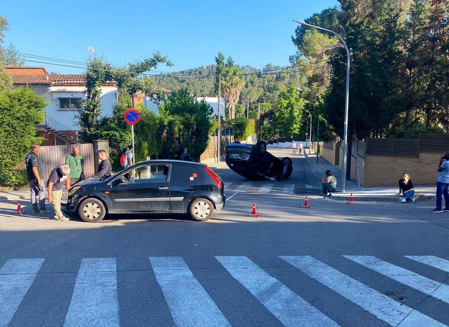 L'accident s'ha produït al carrer de Pintor Romero a Valldoreix FOTO: EMD