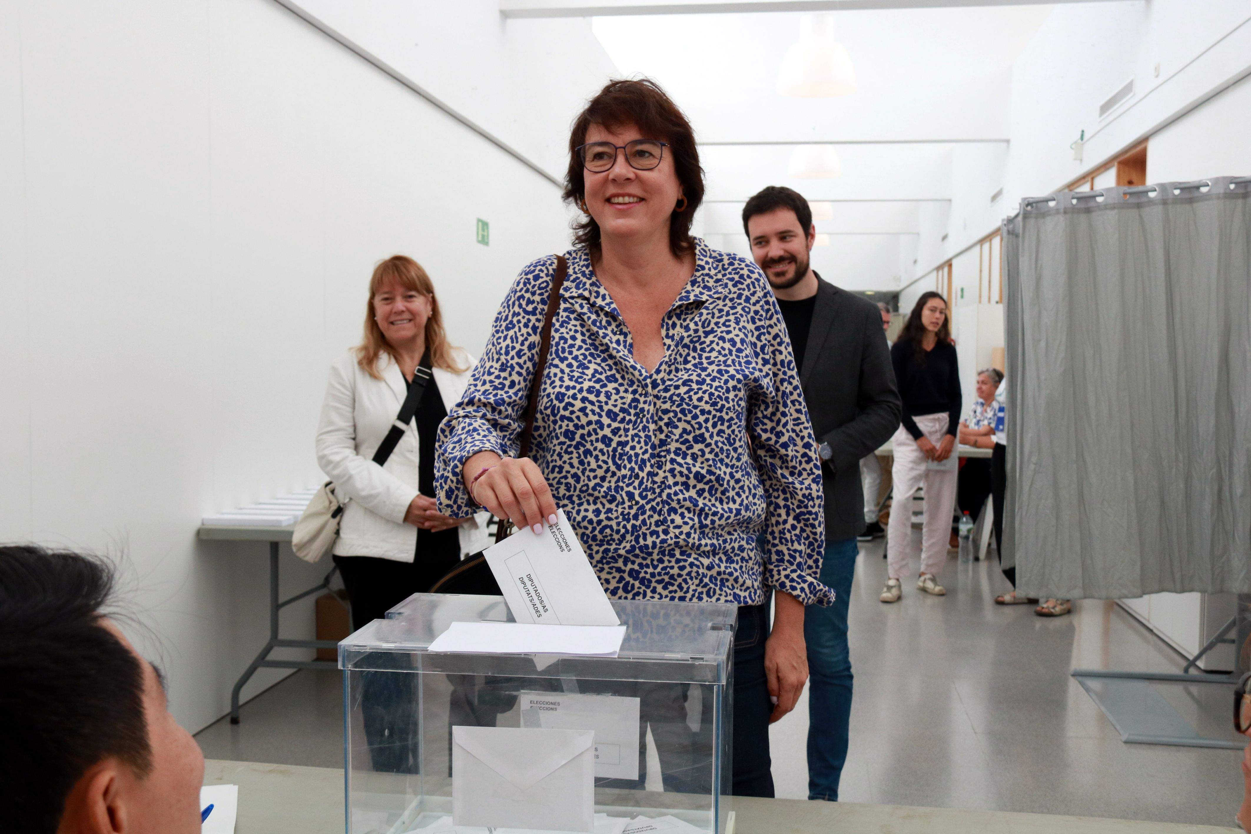 Diana Riba votant en aquestes eleccions FOTO: ACN 