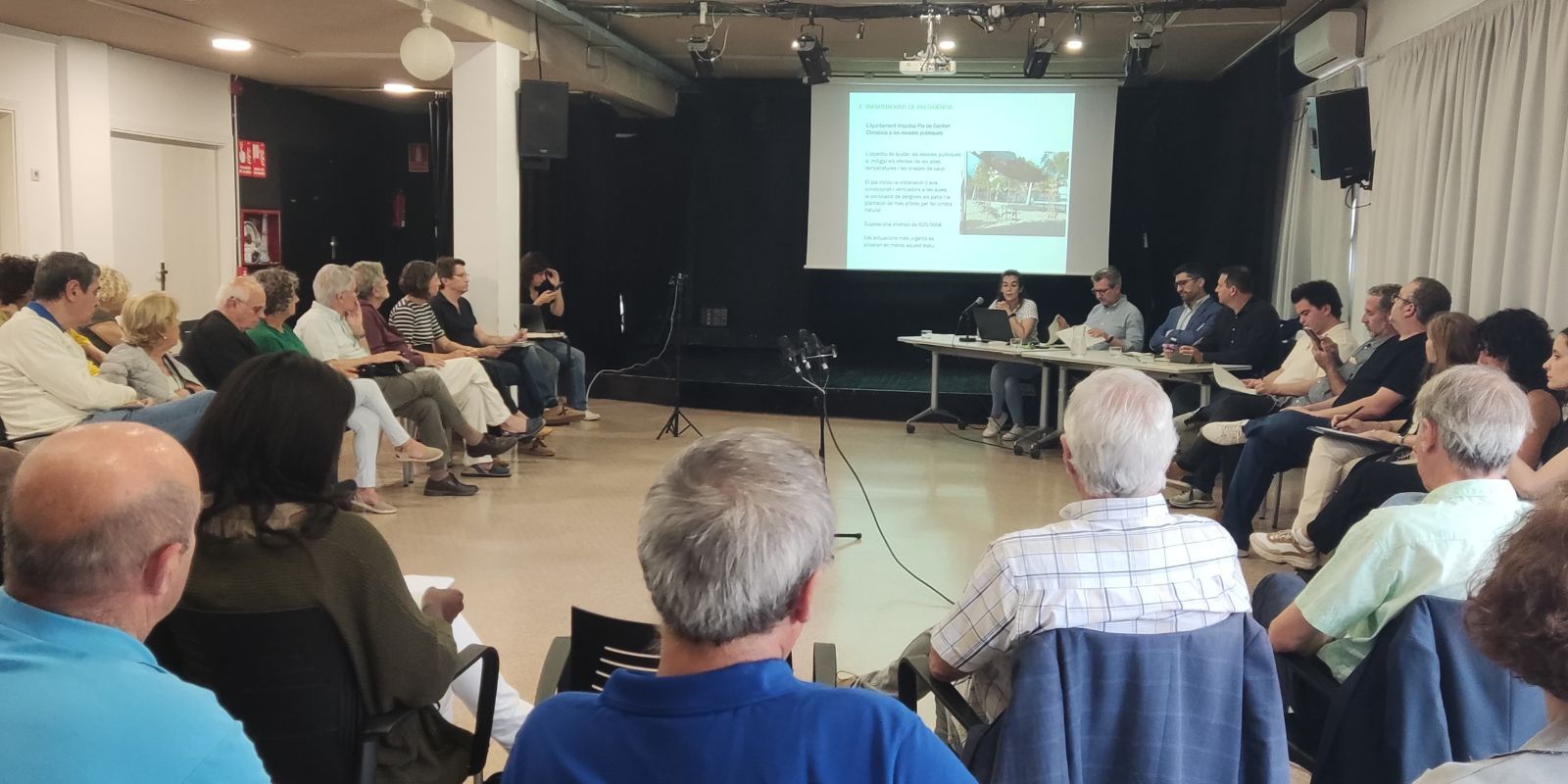 El Consell de Barri s'ha celebrat a la Casa de Cultura FOTO: TOT Sant Cugat