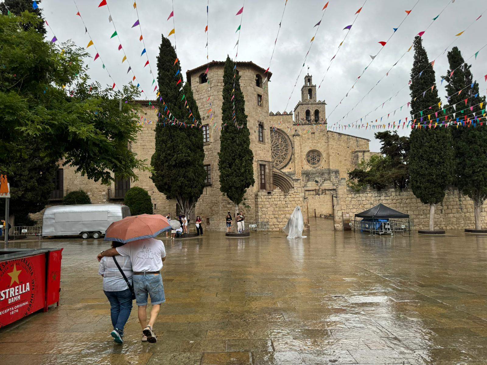 Pluja a la Festa Major de Sant Cugat 2024. FOTO: Bernat Bella 
