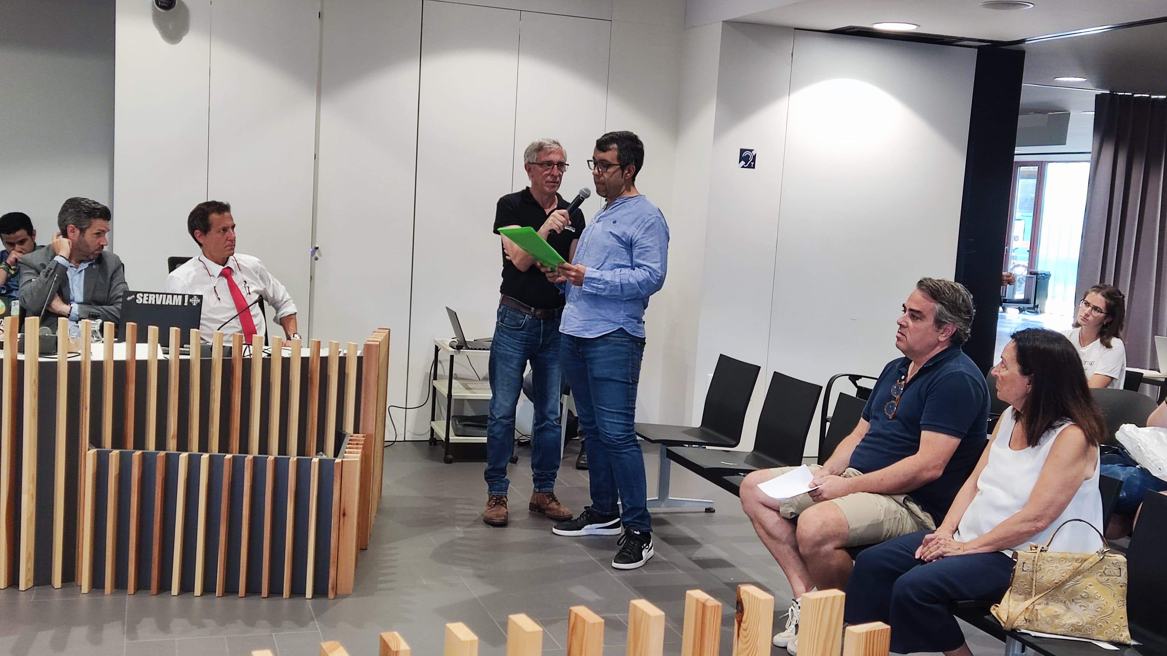 Una de les intervencions de l'audiència pública FOTO: TOT Sant Cugat