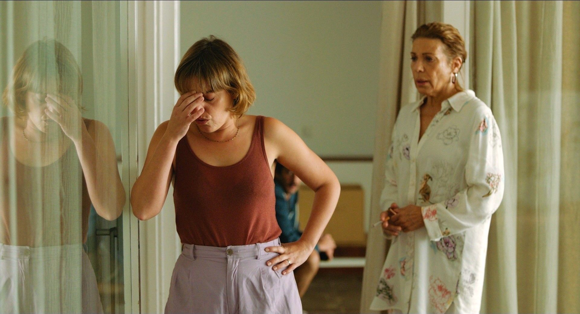 Emma Vilarasau (dreta) durant la pel·lícula FOTO: ACN