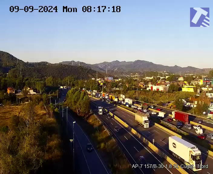 Retencions a l'AP-7 a Sant Cugat FOTO: Trànsit