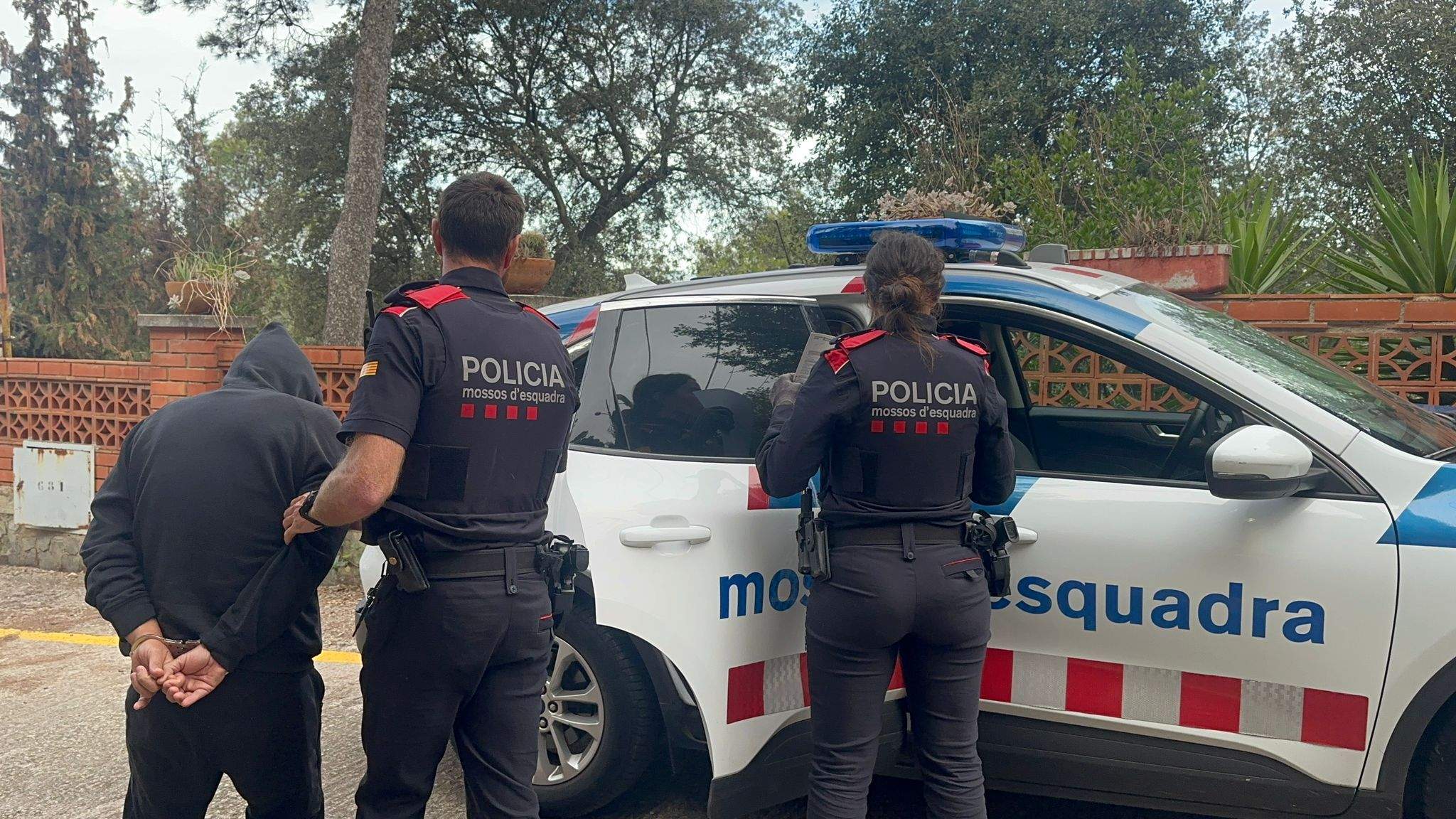 Detingut a Les Planes un dels presumptes autors de la mort d'un home i amagar el cadàver a Sant Cugat FOTO: Lluna Fabregat (TOT Sant Cugat)