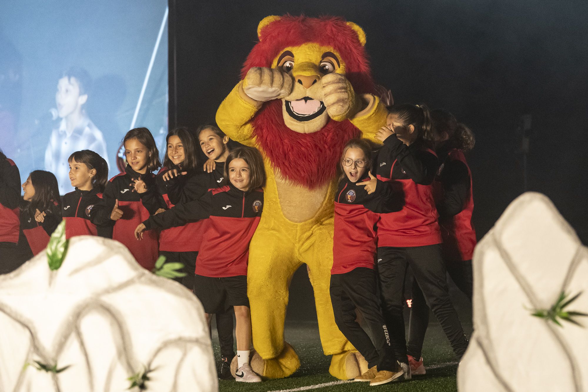 Jugadores del SantCu durant la presentació dels equips FOTO: Mireia Comas