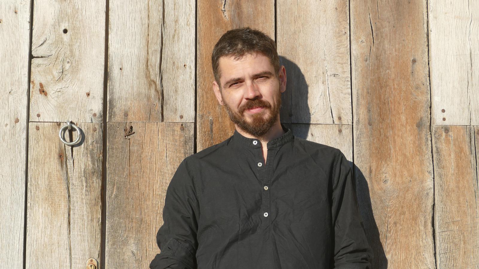 Francesc Bellart és llicenciat en Filosofia, ha treballat com a editor i actualment és professor de secundària FOTO: CEdida