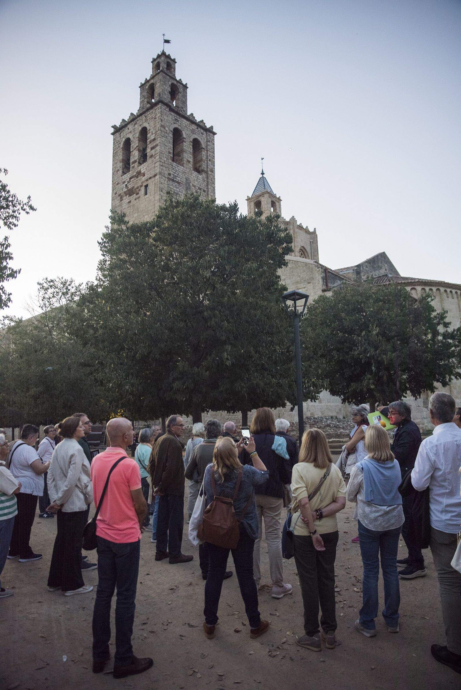 Visita guiada als arbres de Sant Cugat. FOTO: Bernat Millet.