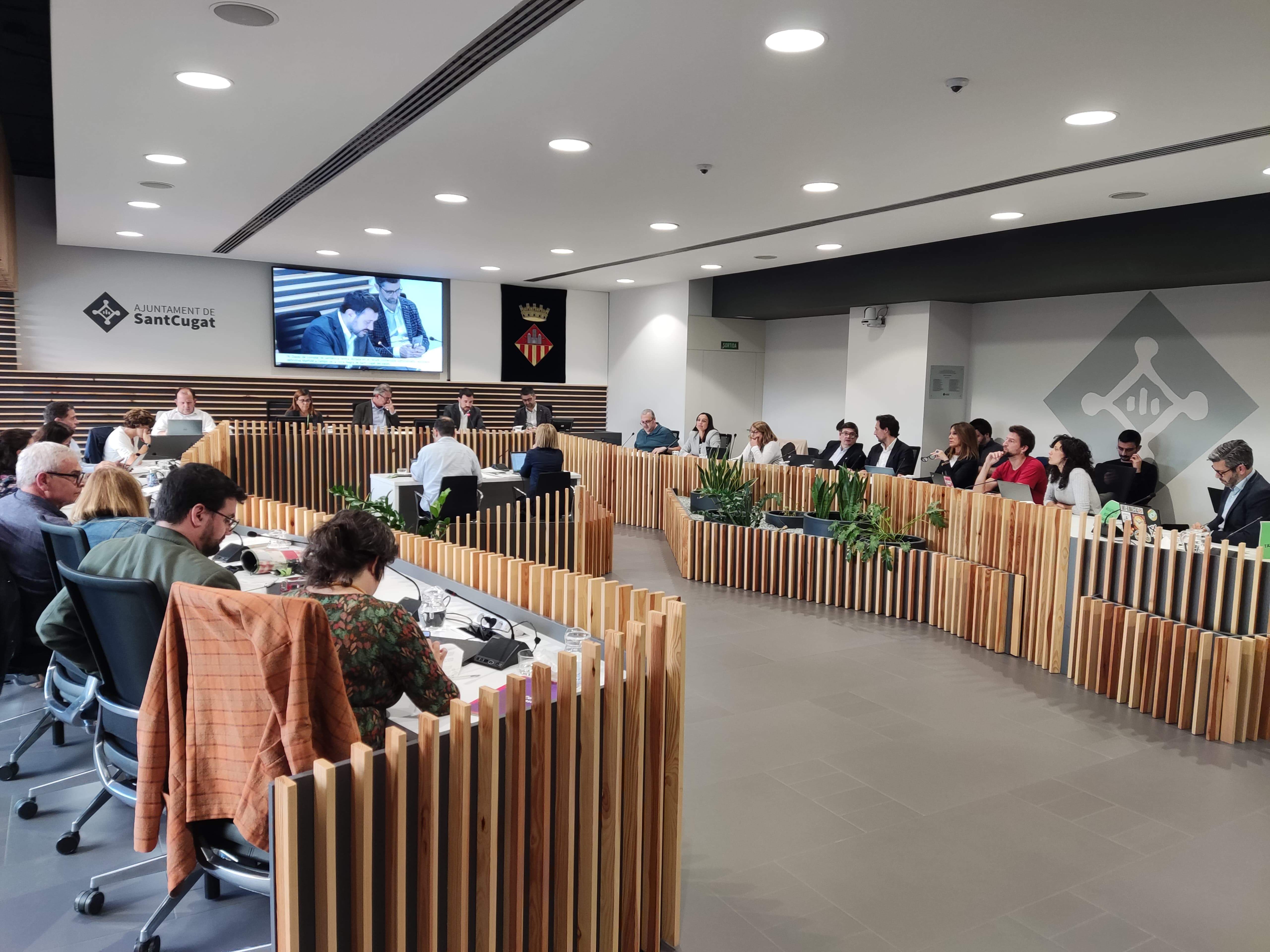 Els regidors de l'Ajuntament de Sant Cugat durant el ple municipal d'octubre. FOTO: TOT Sant Cugat