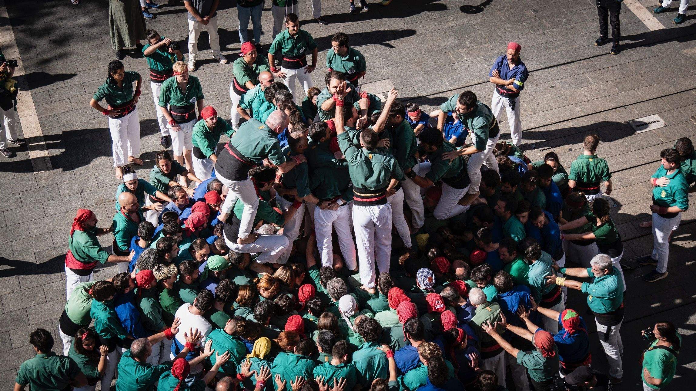 Constitució d'un folre dels Castellers de Sant Cugat. FOTO: Cedida per Castellers de Sant Cugat