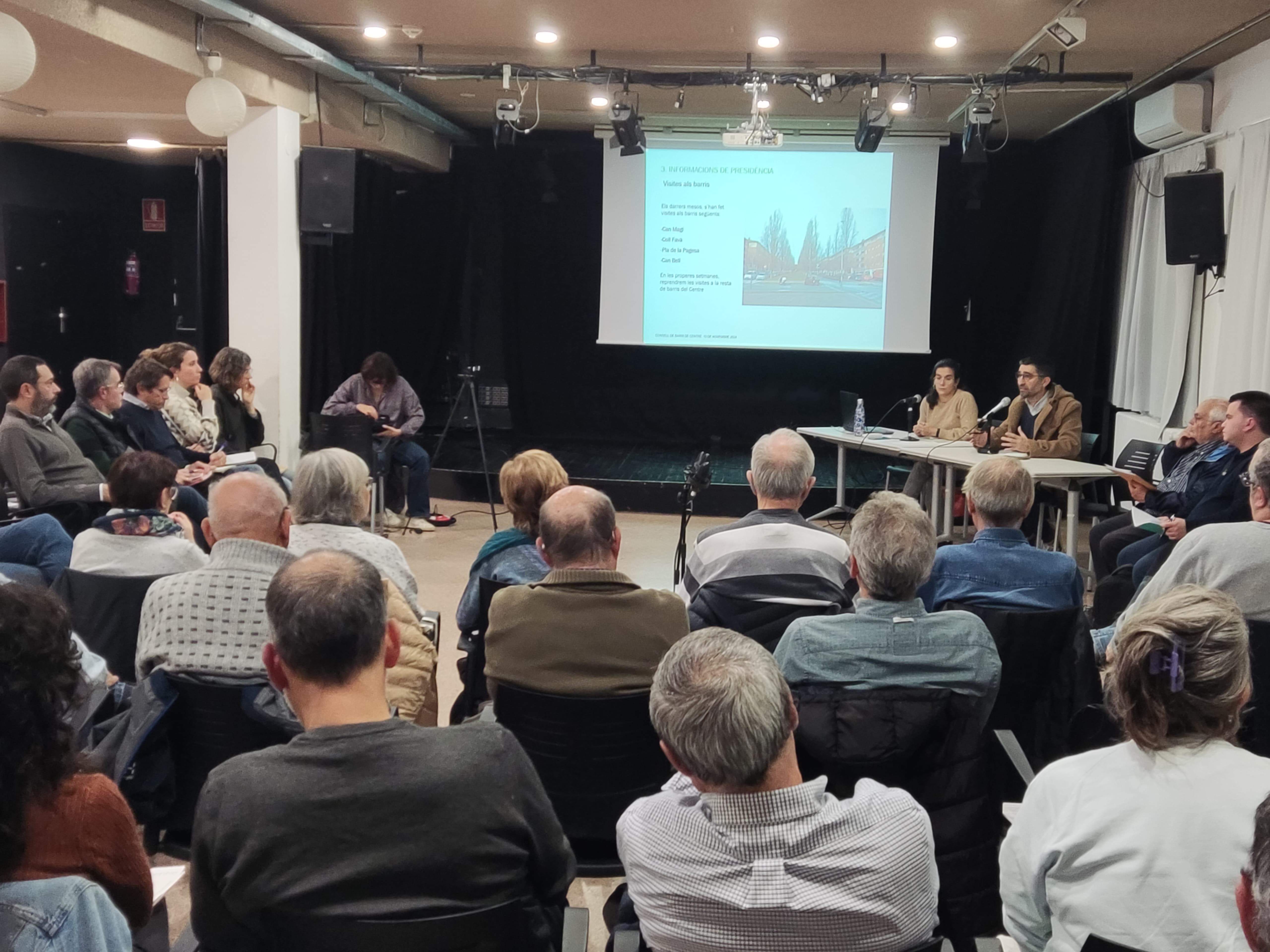 El Consell de Barri del Centre, a la Casa de Cultura FOTO: TOT Sant Cugat