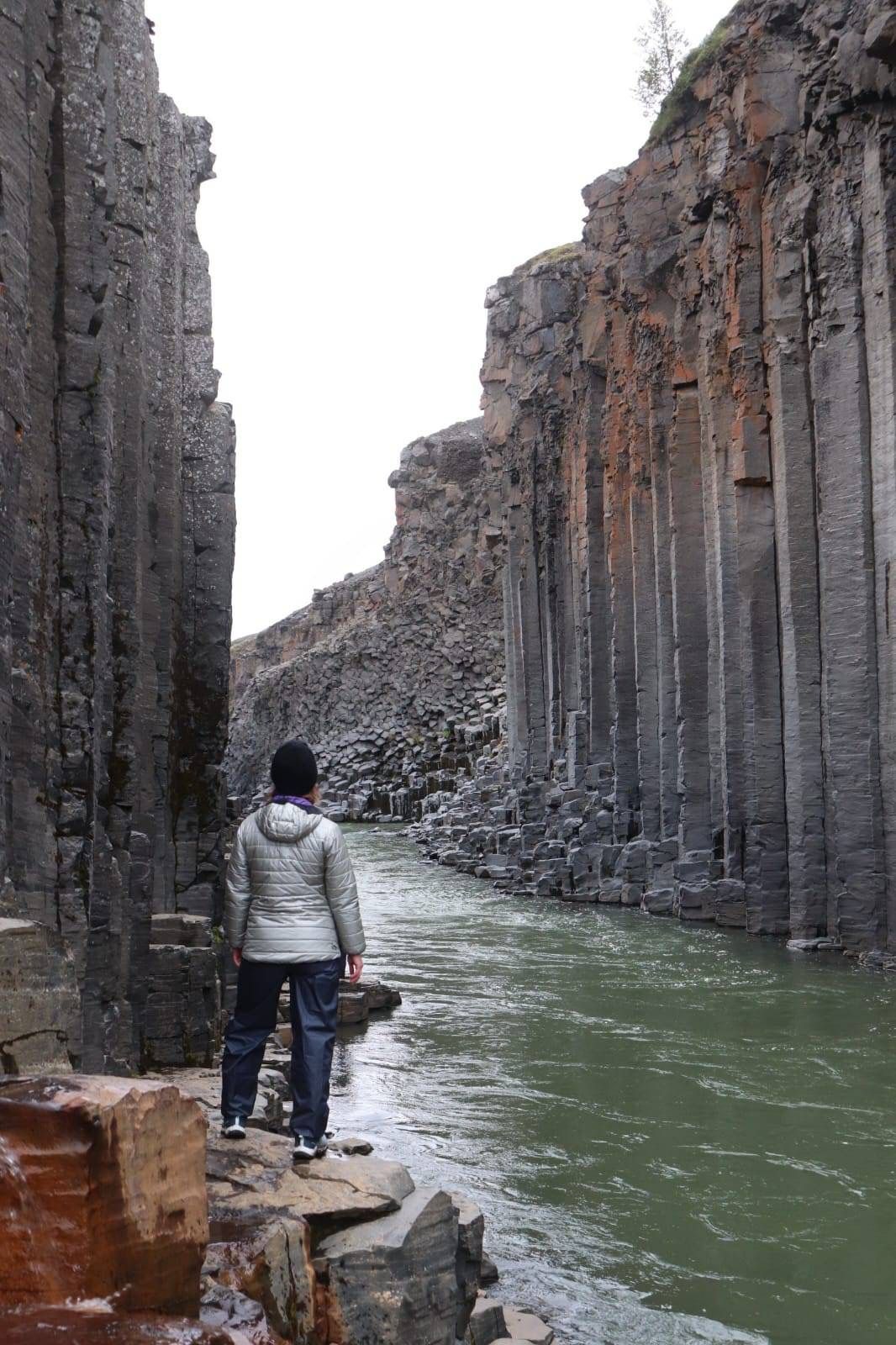 Entre gegants de pedra · Islàndia FOTO: Erik Campobadal Fores