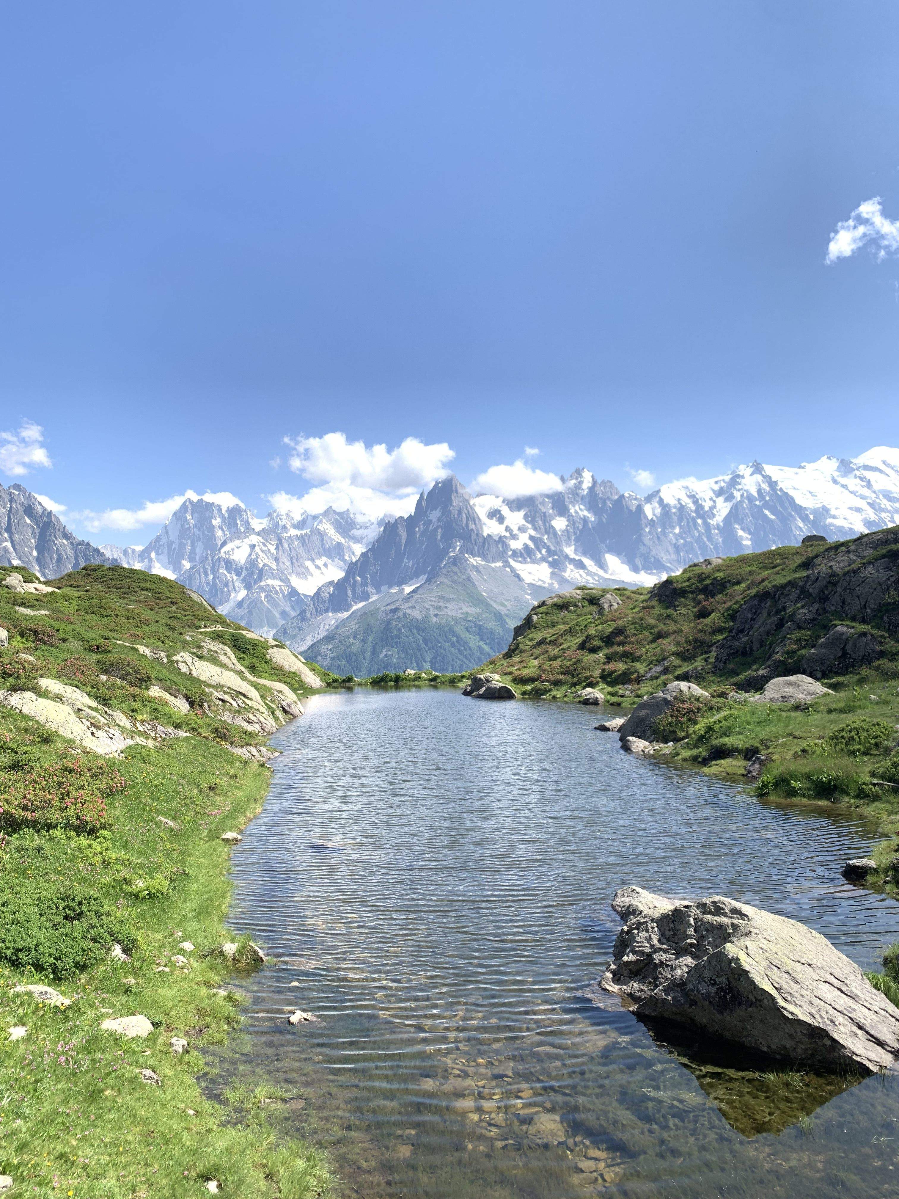 Les muntanyes de Chamonix · Lac Blanc, Chamonix, França FOTO: Owen Samuel Foster 