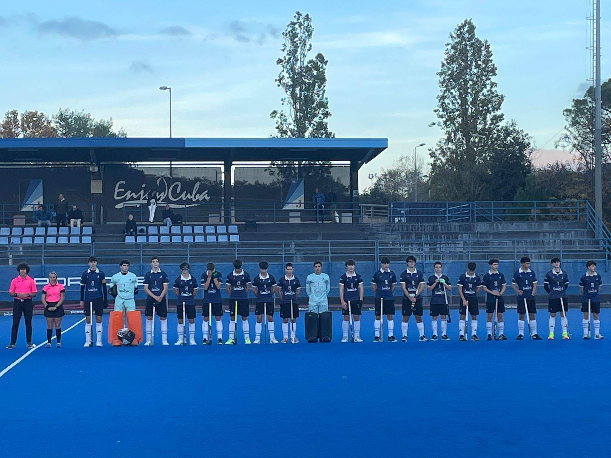 El Junior FC juvenil masculí d'hoquei herba va guanyar els 3 partits que va disputar en les fases prèvies de la Copa d'Espanya. FOTO: Cedida