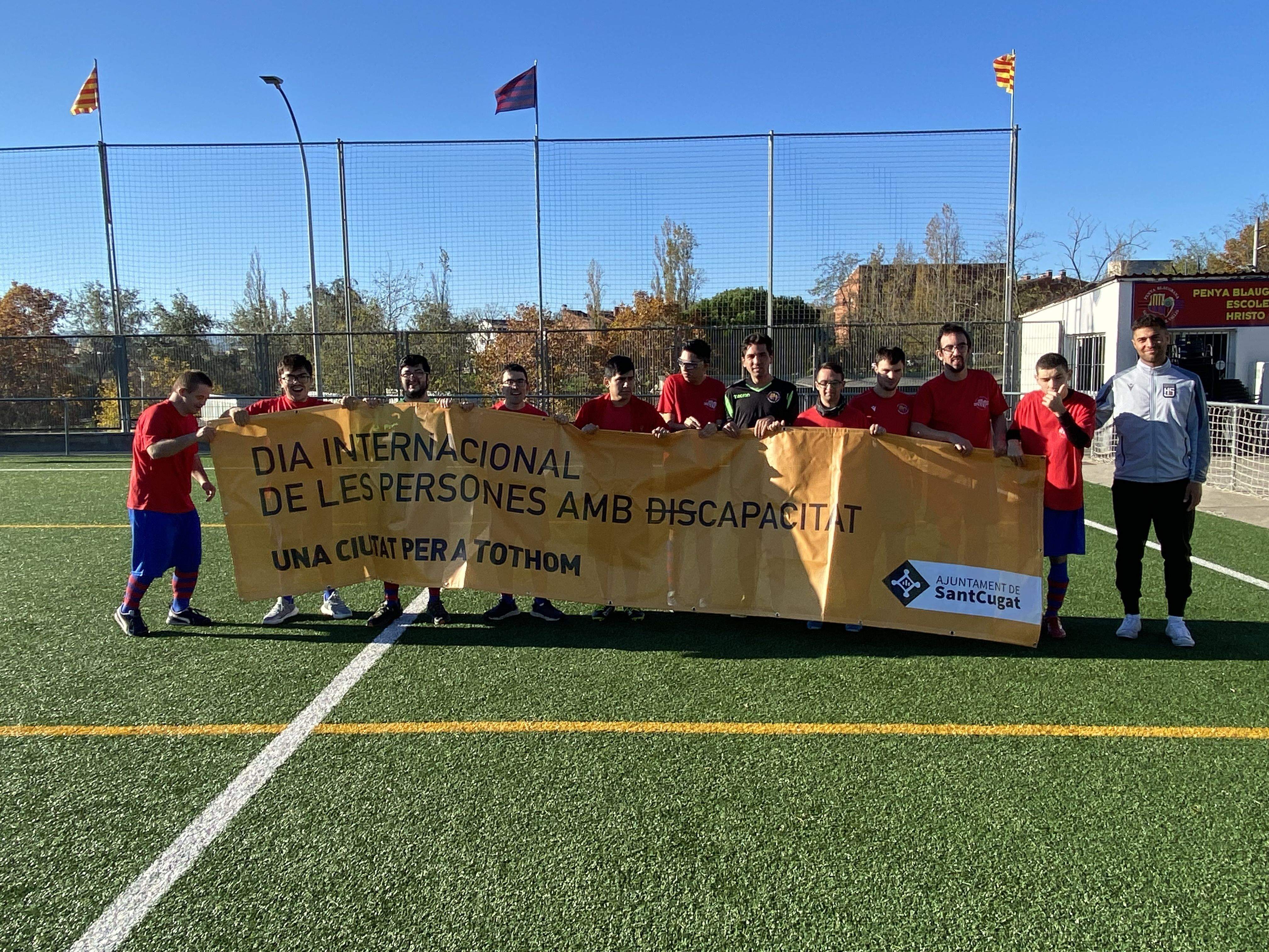 La Penya Blaugrana Sant Cugat i l’Ajuntament van coorganitzar el 2n Torneig Adaptat de Futbol 7. FOTO: Penya Blaugrana Sant Cugat