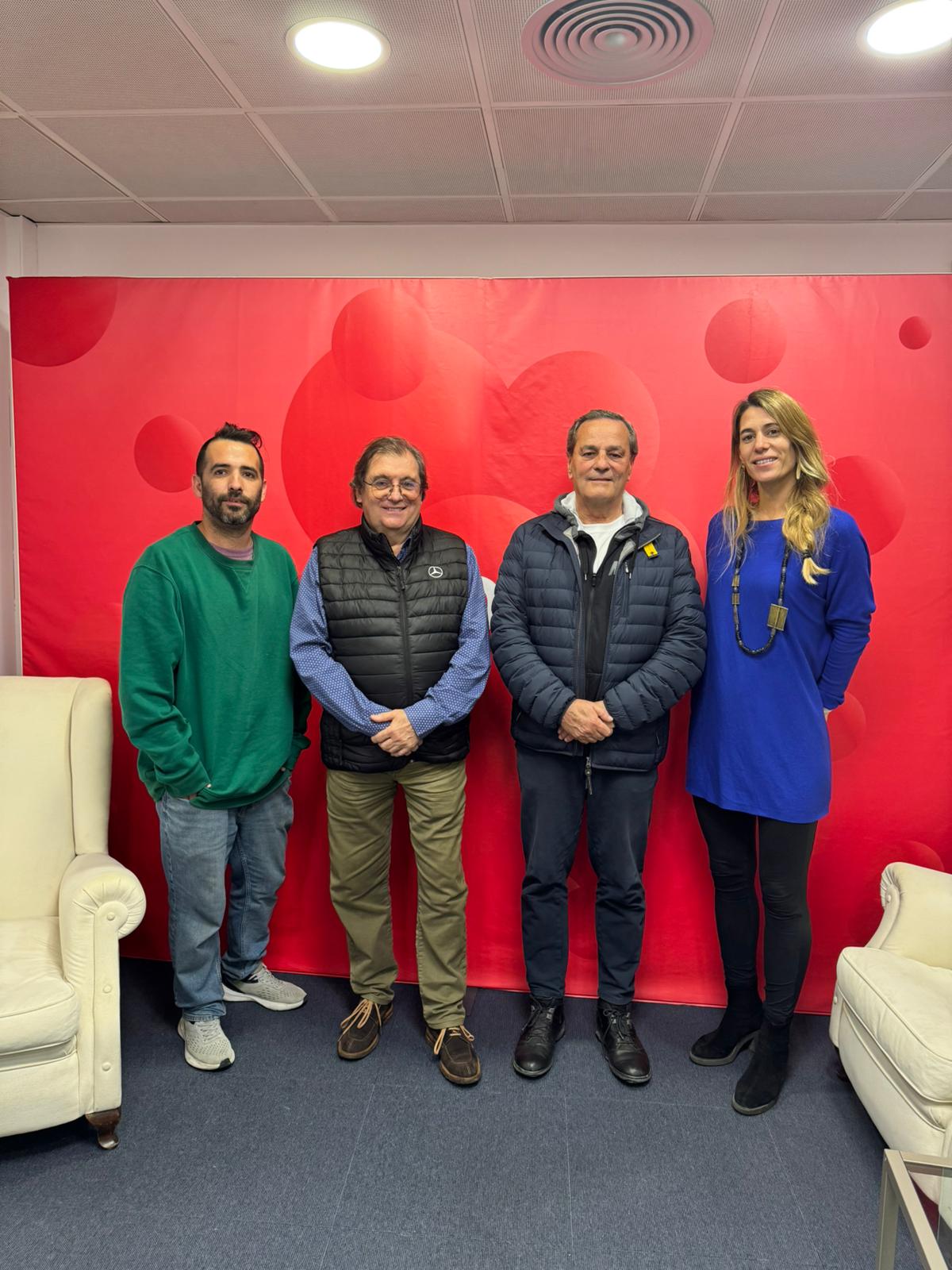 Nielo Ballart, Joan Salabert, Albert Foz i Laura Grau, d'esquerra a dreta, en la renovació del conveni. FOTO: TOT Sant Cugat