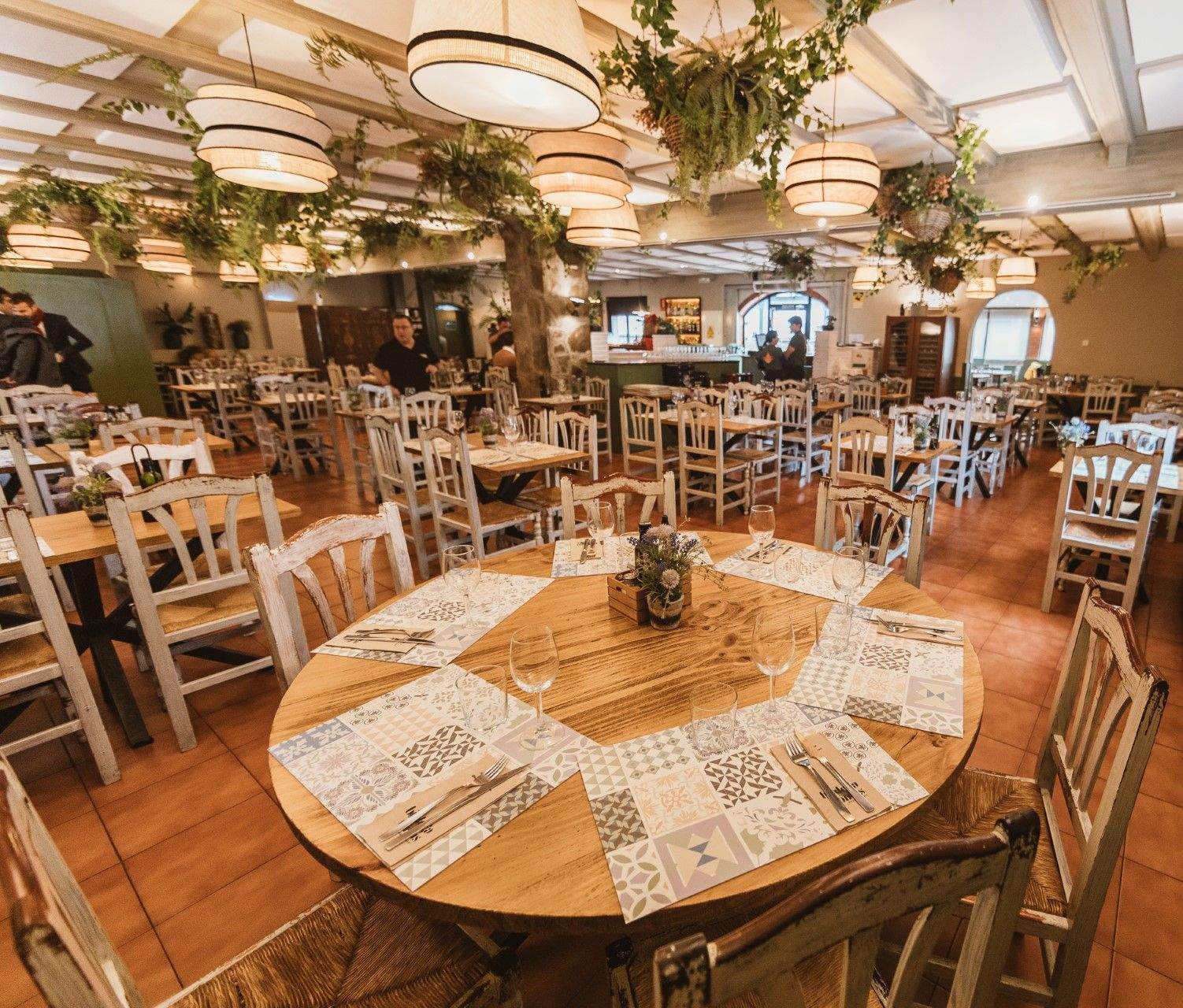 Interior del restaurant de Sant Cugat Masia Can Tomàs. FOTO: Cedida