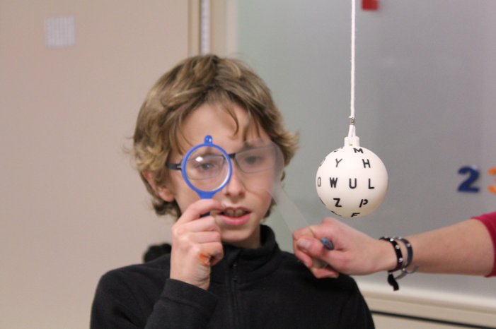 La teràpia visual és indicada tant per a nens com per a adults. FOTO: Cedida