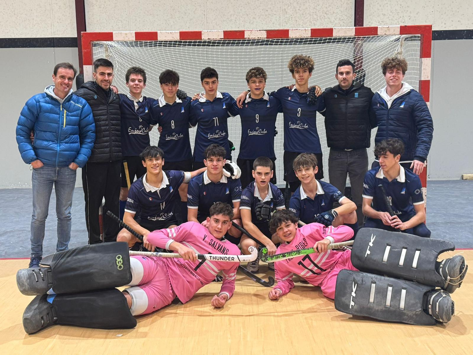 L'equip cadet sala masculí del Junior FC, classificat a la fase final del Campionat d'Espanya. FOTO: Cedida