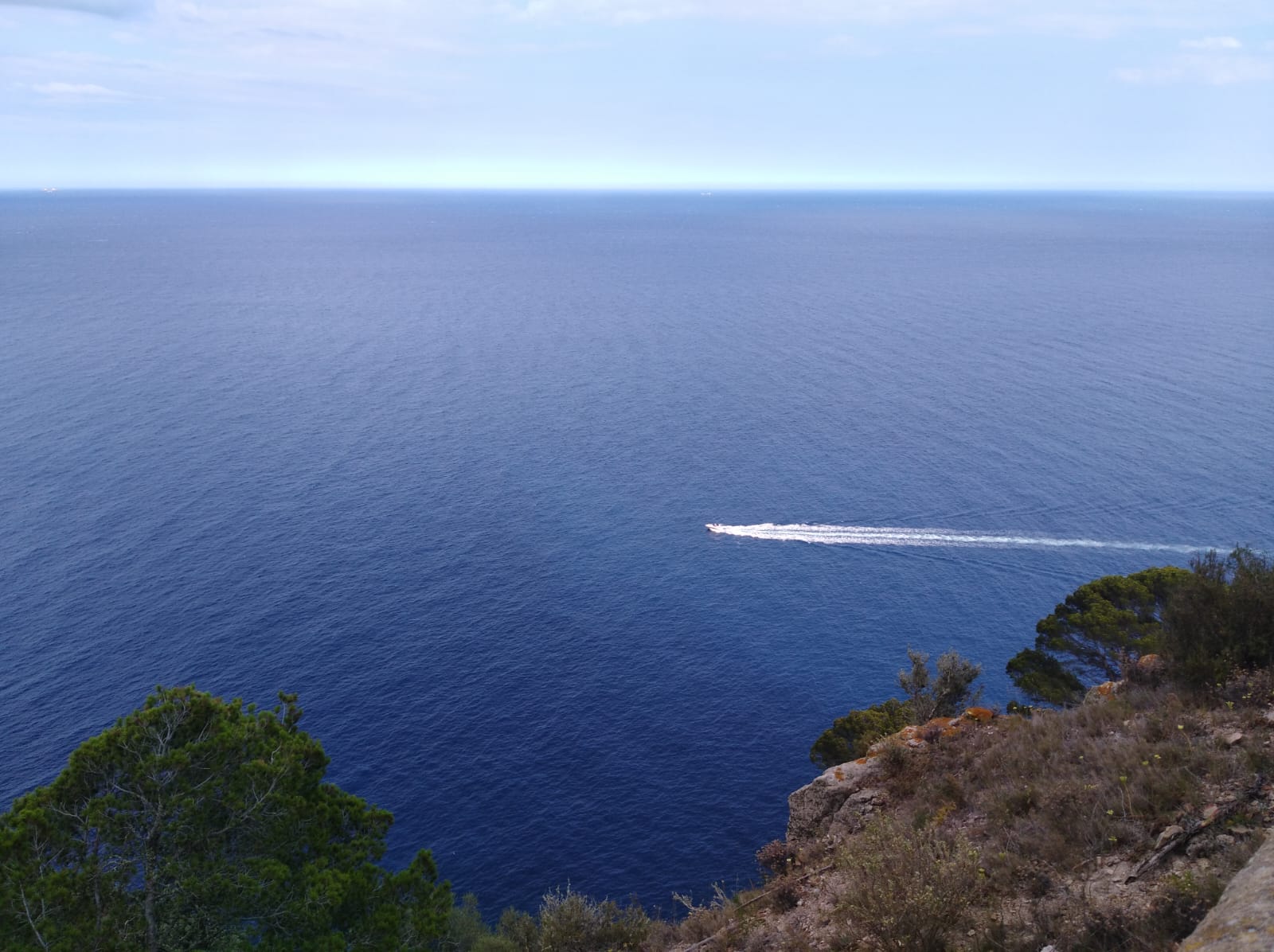 Inmensitat · Far de Sant Sebastià FOTO: Ònia Suz Berge