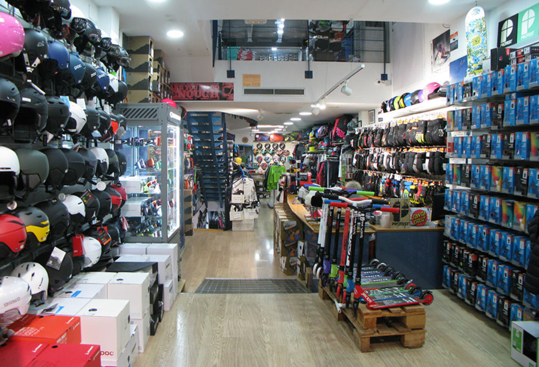 Material esportiu a Sant Cugat des de fa més de 30 anys. FOTO: Cedida