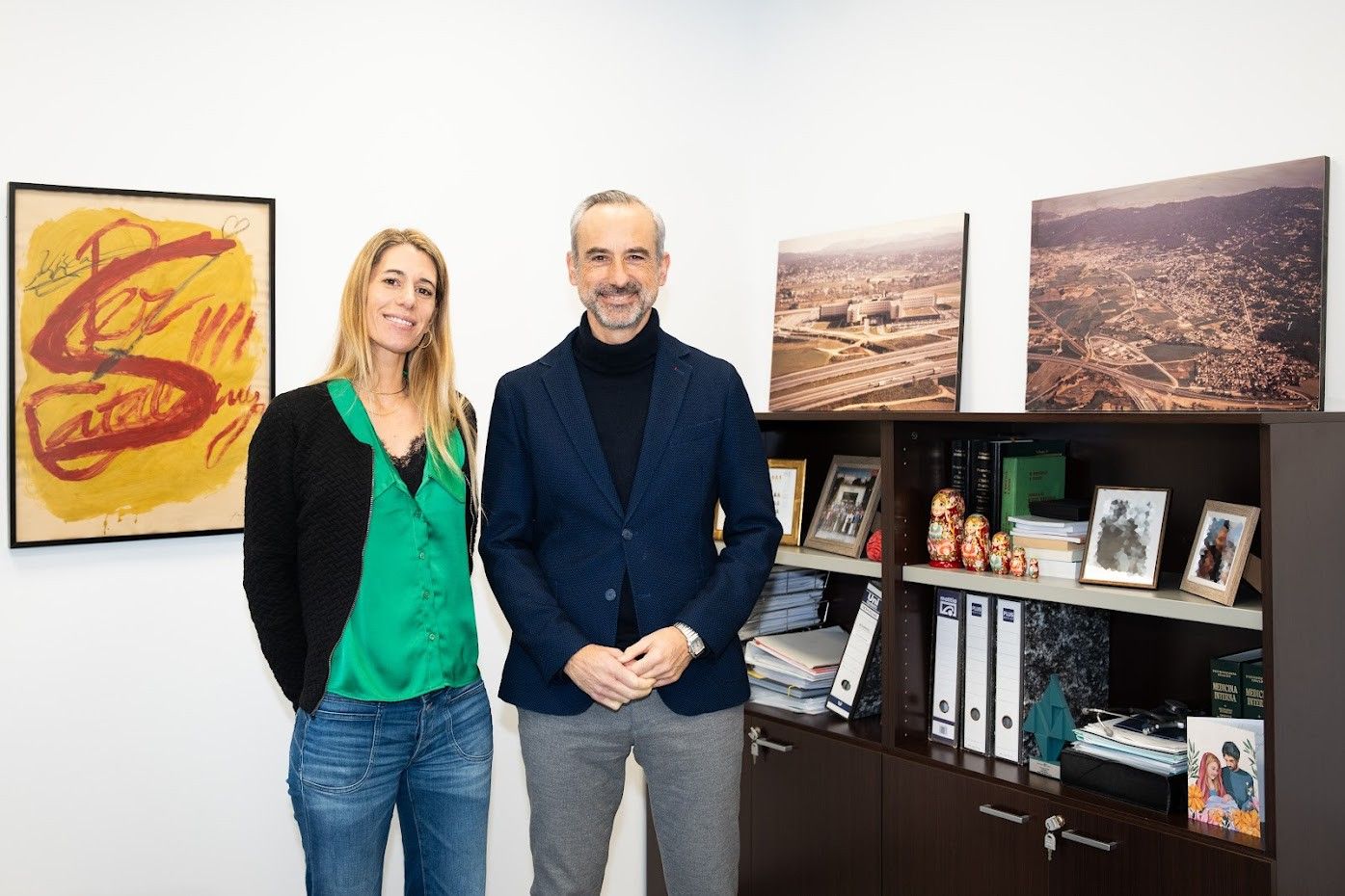 La directora del TOT Sant Cugat, Laura Grau, amb Joan Izquierdo, gerent de l'hospital. FOTO: Carme de Olazábal