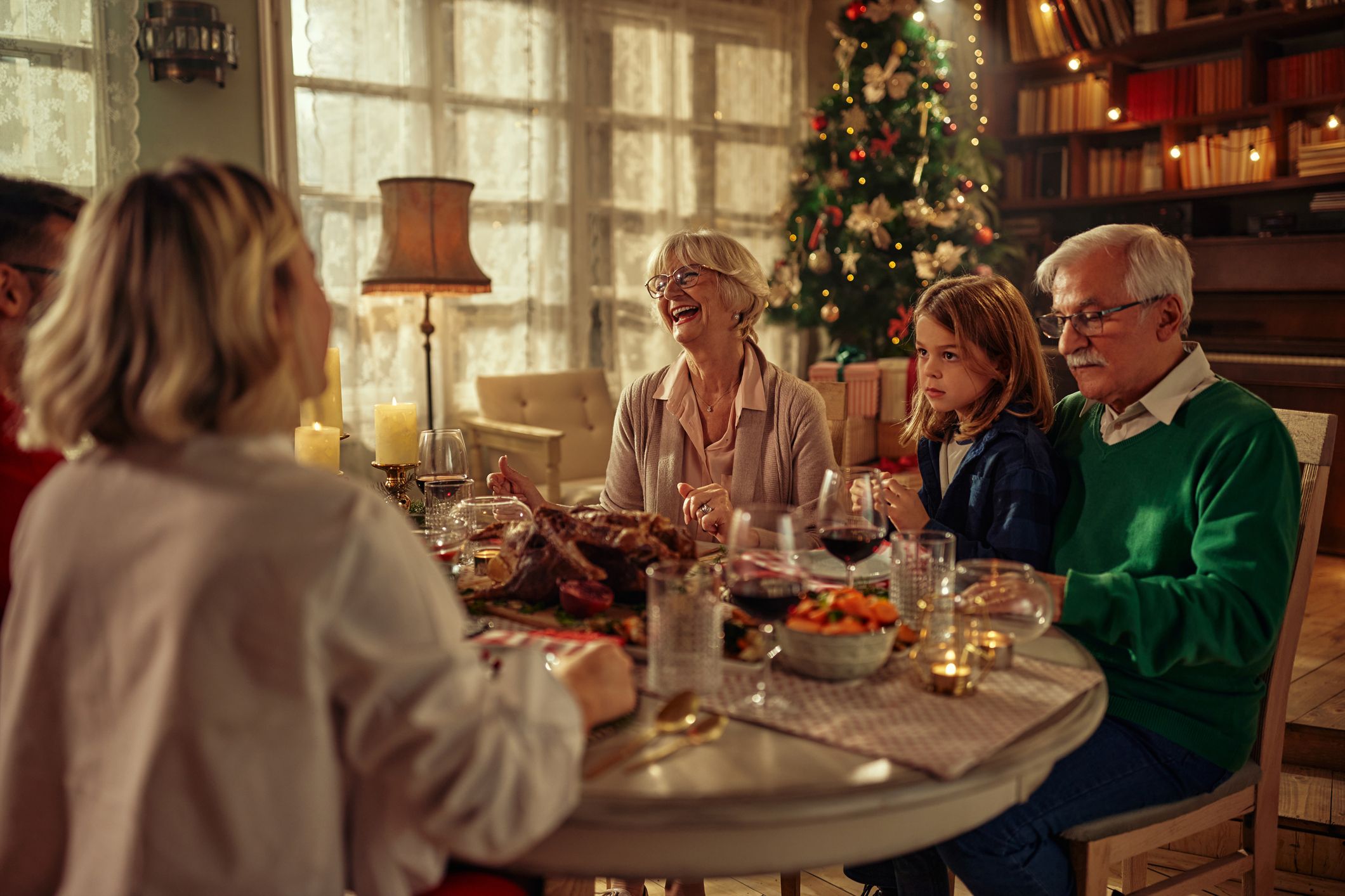 Com cada any, en l’època de les festes se’ns poden despertar certs neguits a l’hora de tenir cura de les persones amb Alzheimer. FOTO: Cedida