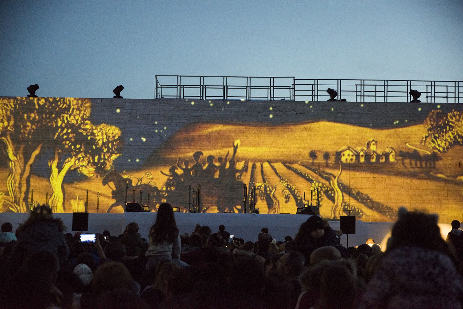 Arribada dels Reis d'Orient a Sant Cugat. FOTO: Bernat Millet.