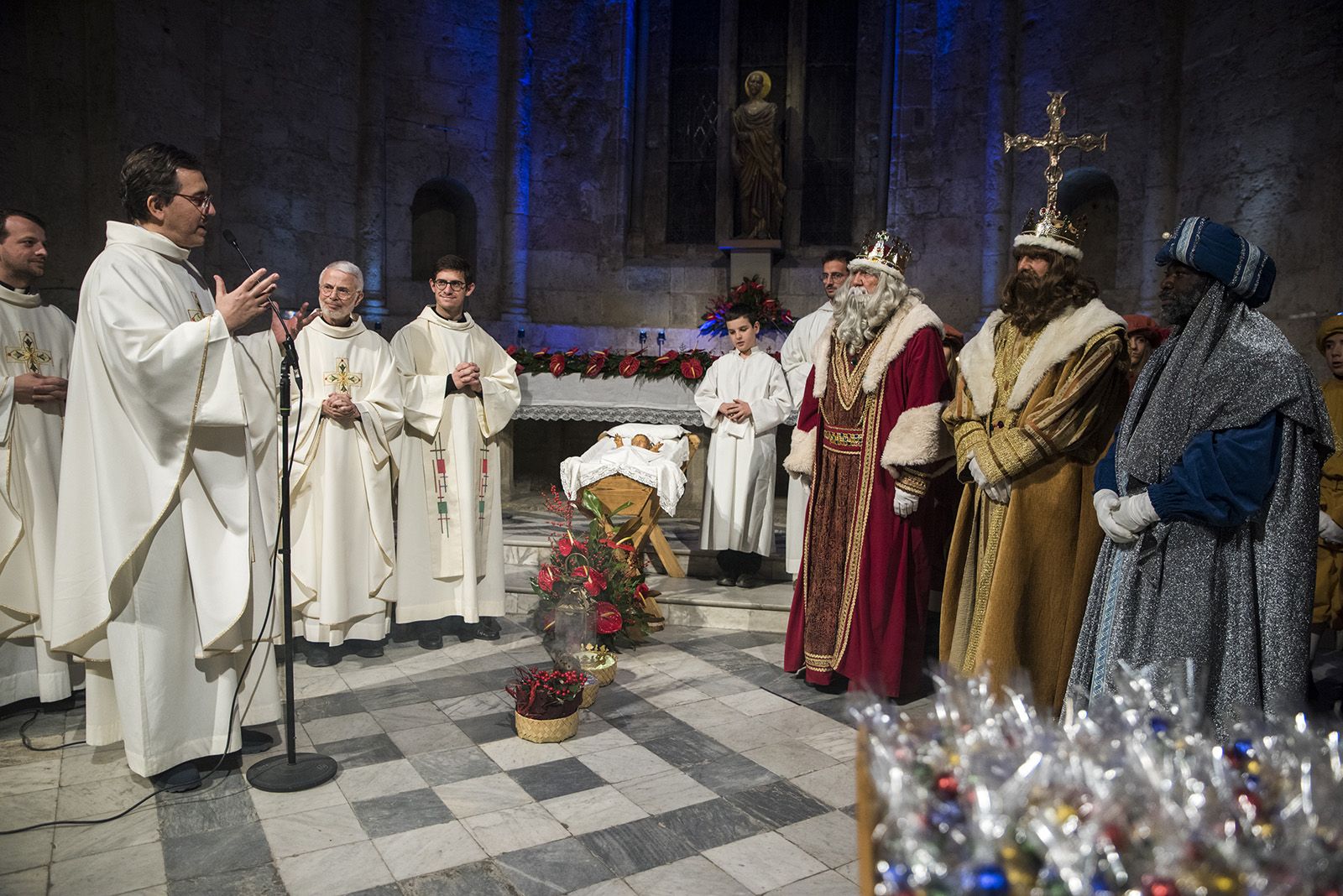 Adoració dels Reis d'Orient al nen Jesús. FOTO: Bernat Millet.