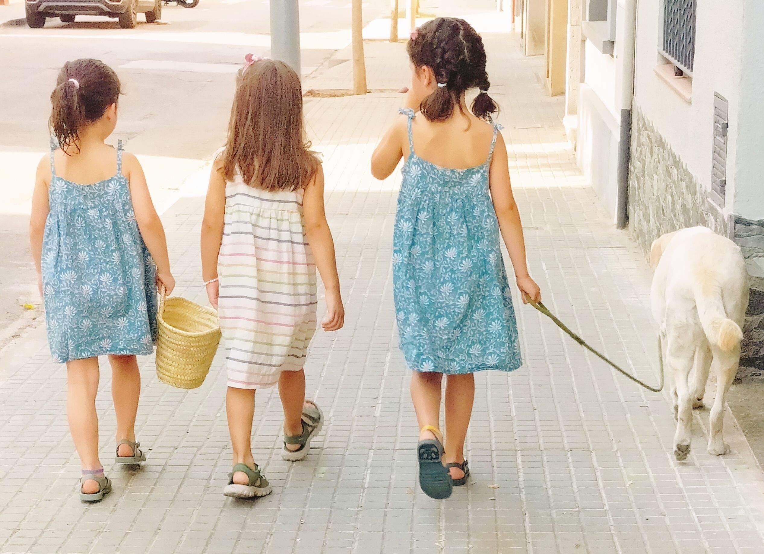 Passeig d'estiu... · Sant Cugat del Valles FOTO: Marta Garrell Helices