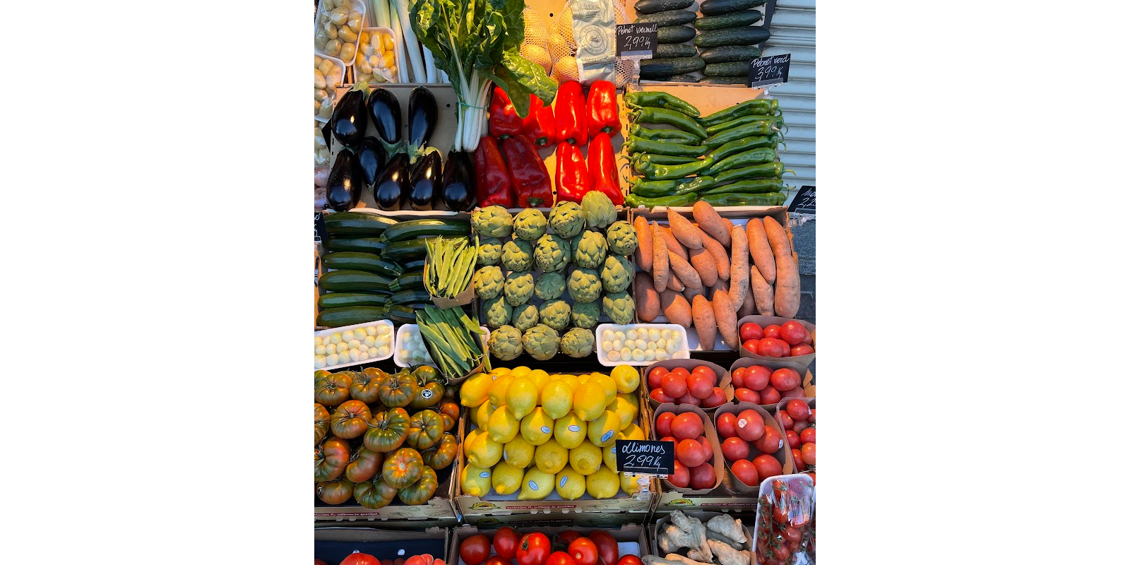 Parada de verdures de la botiga TOT BO de Sant Cugat. FOTO: Paula Piñol
