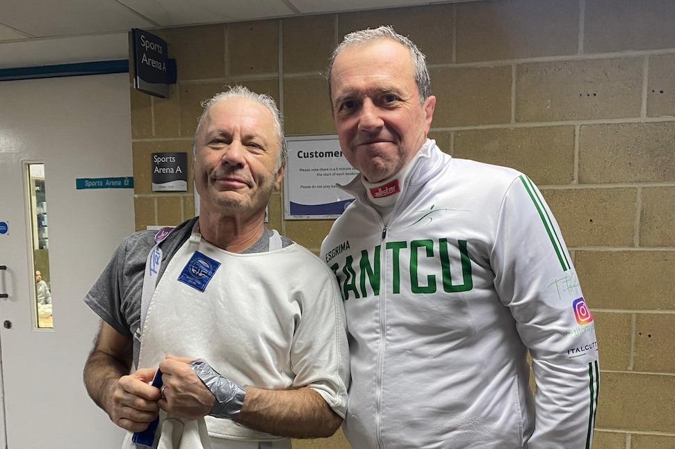 Miquel Ojeda (dreta), amb el cantant d'Iron Maiden, Bruce Dickinson. FOTO: Cedida