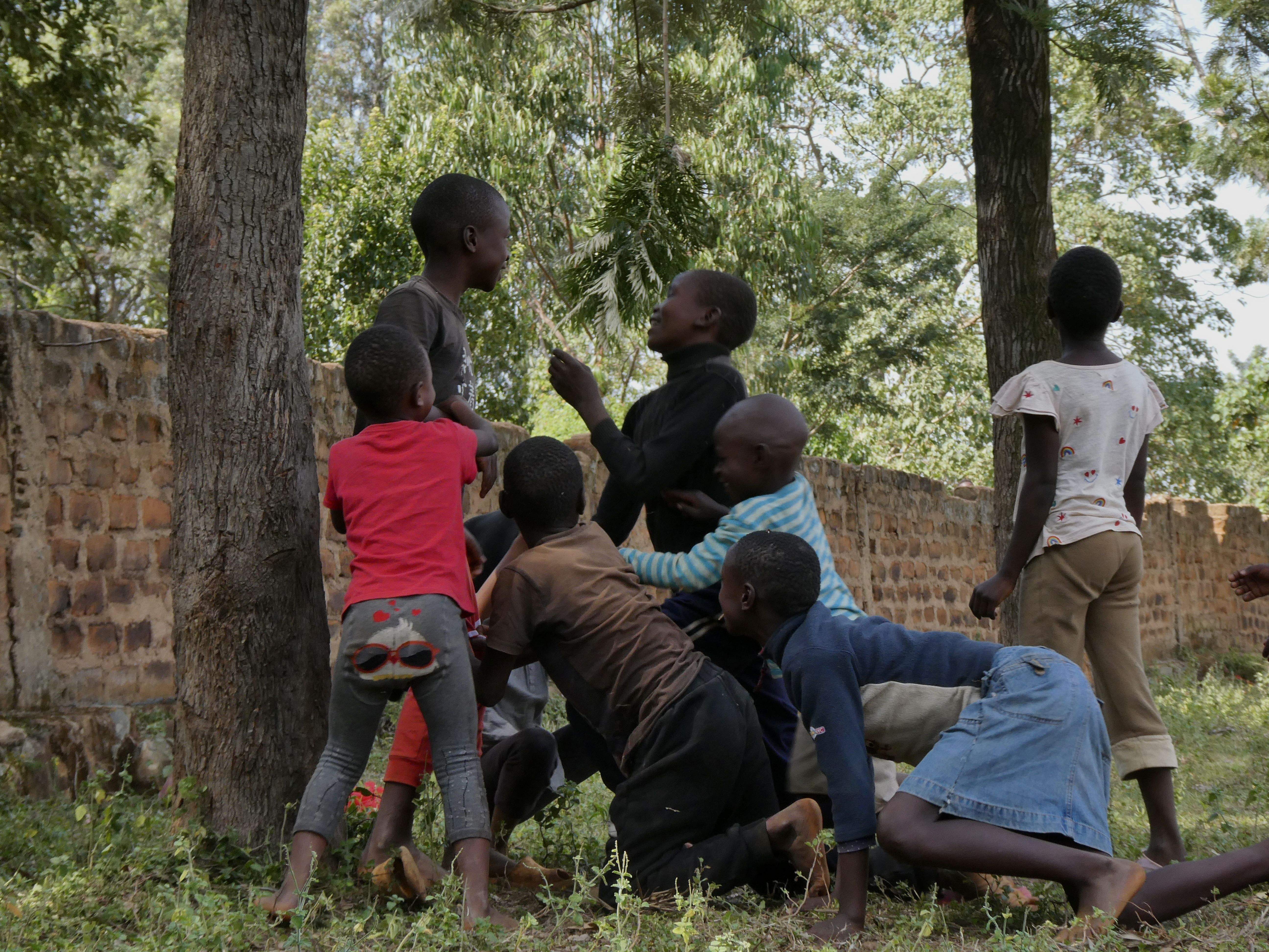 El joc en un món de pantalles · Kiburanga Community, Kenya FOTO: Júlia Garrell Gómez