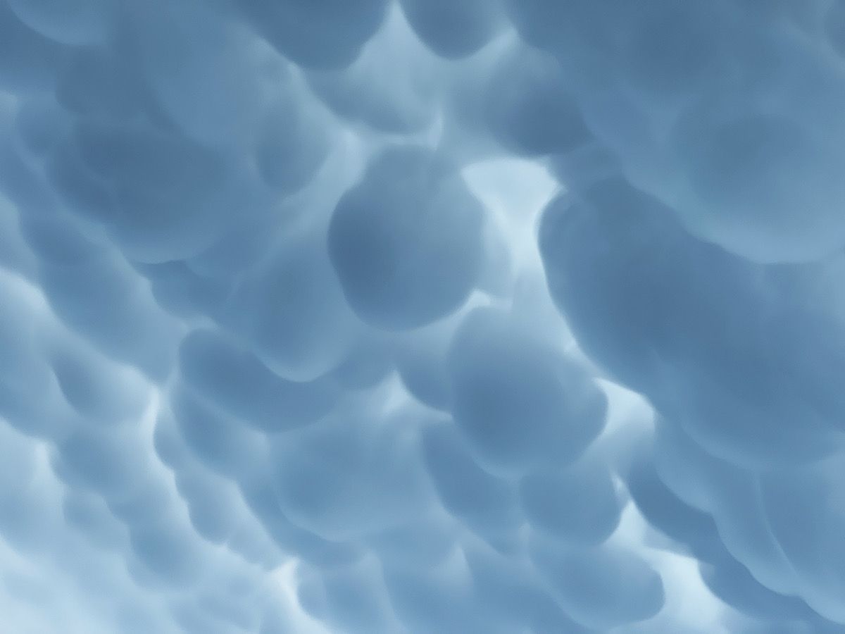 Núvols de cotó fluix · Sant Ferriol FOTO: Silvana Díaz i Garcia