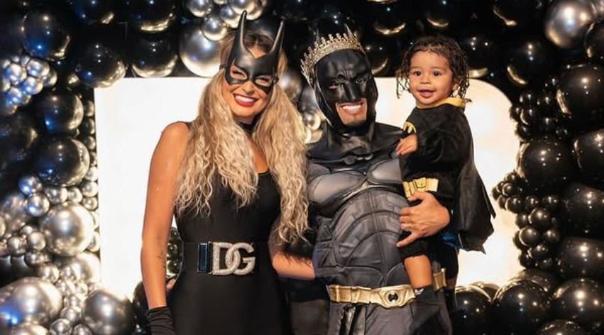 Raphinha amb la seva família a la festa a la Masia Rosàs FOTO: @raphinha