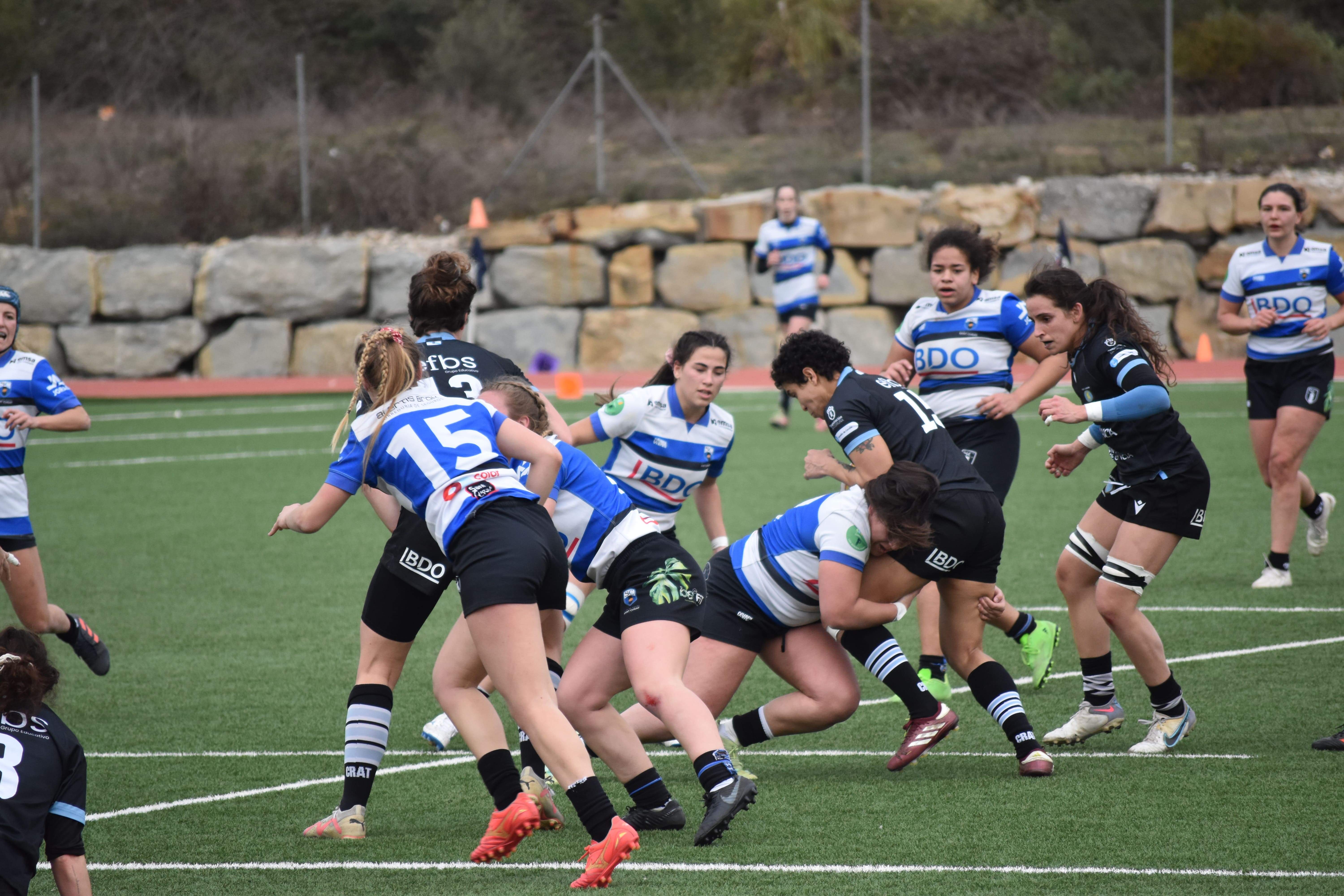 El femení del Club de Rugby Sant Cugat venç al Crat Rialta per 33-17. FOTO: Lluna Fabregat