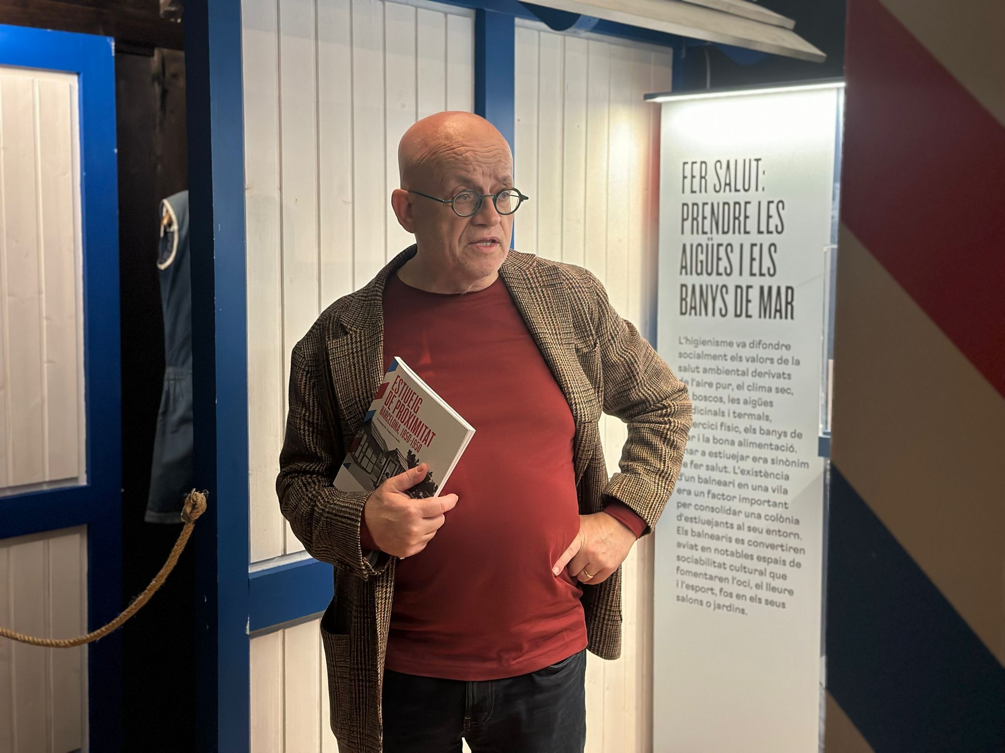  Joaquim Maria Puigvert, comissari de l'exposició. FOTO: Lluna Fabregat