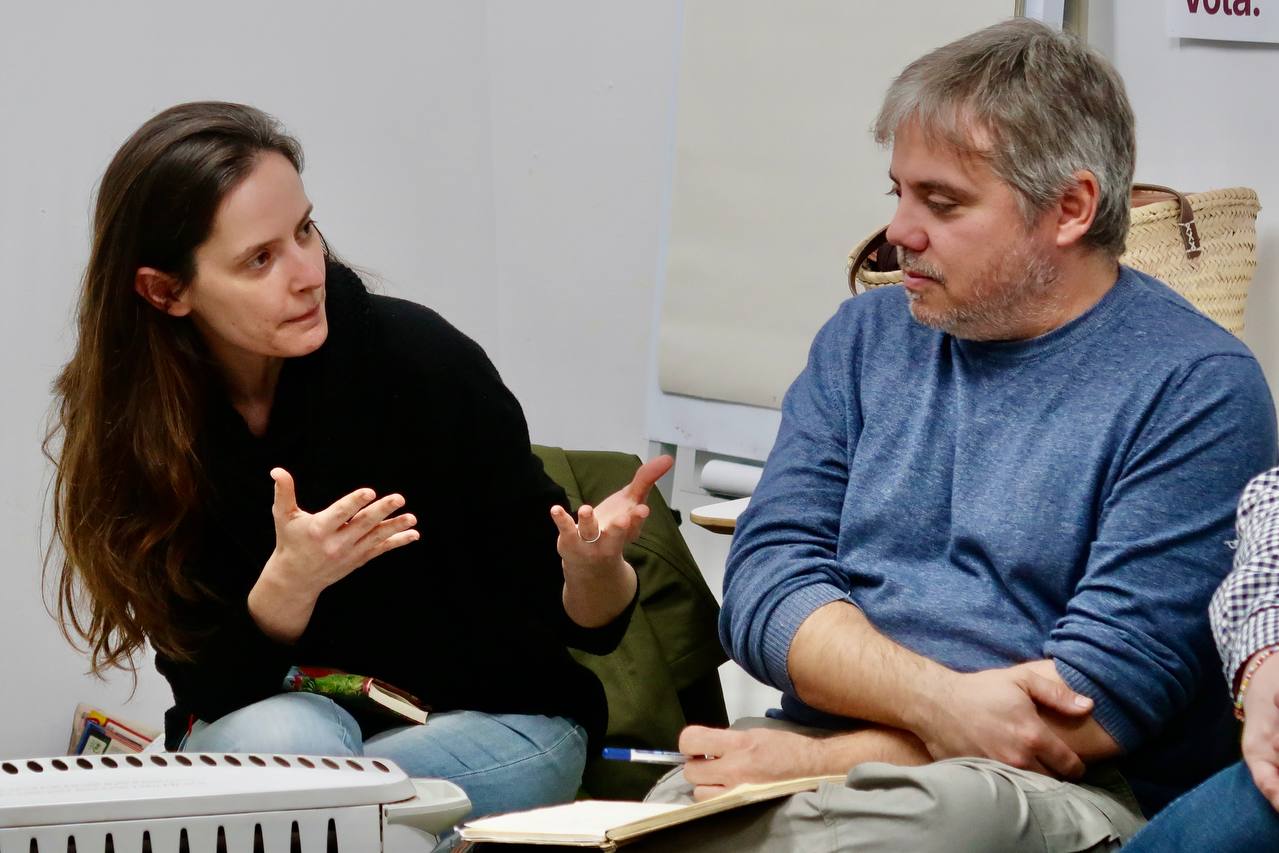 Rocío Luna (esquerra) és metgessa i Marcos Camarzana (dreta) és professor d'història i ambdós són els nous coordinadors locals d'En Comú Sant Cugat. FOTO: En Comú Sant Cugat