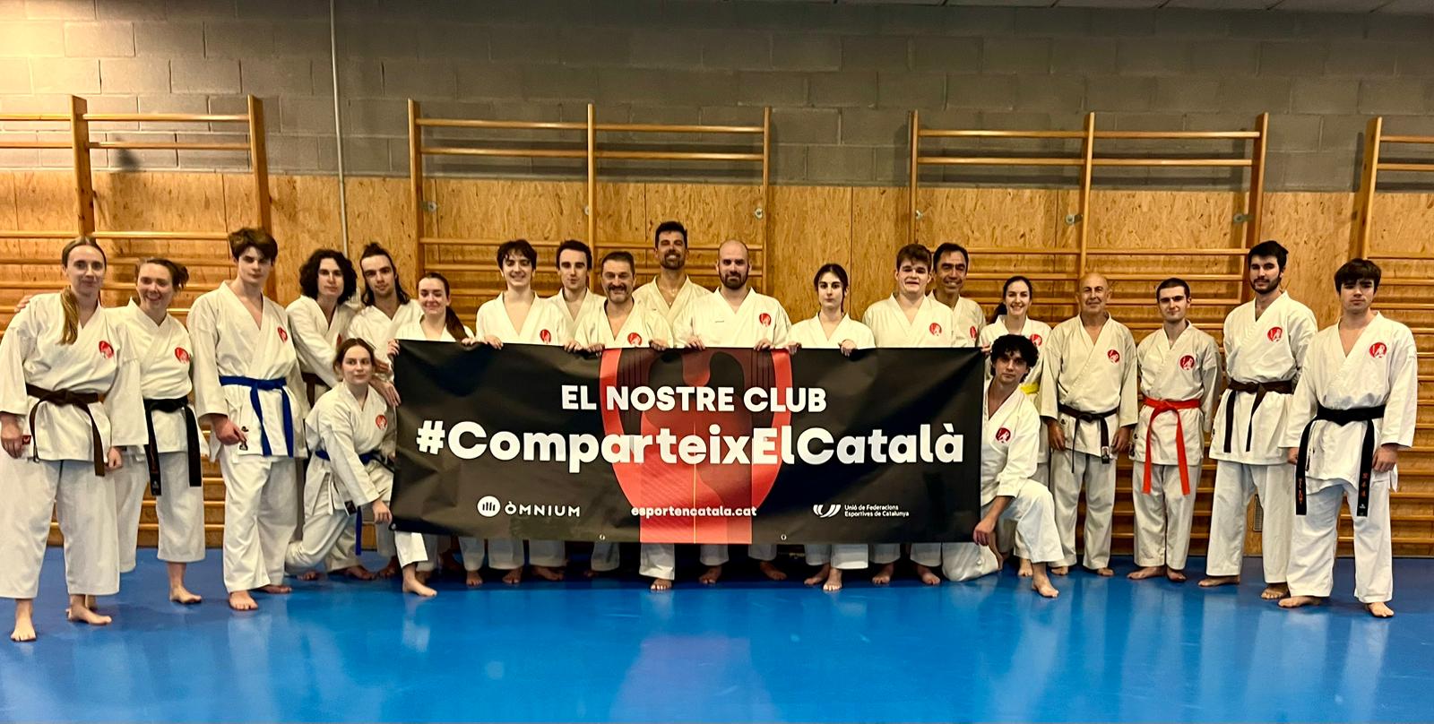 Karate Sant Cugat s'adhereix a la campanya 'El català a l'esport'. FOTO: Cedida per Òmnium Sant Cugat