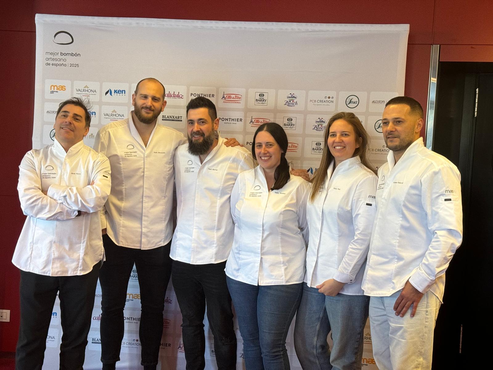 El jurat d'esquerra a dreta: Jordi Roca, Enric Monzonis, Raúl Bernal, Ester Roelas, Saray Ruiz i Andrey Dubovik