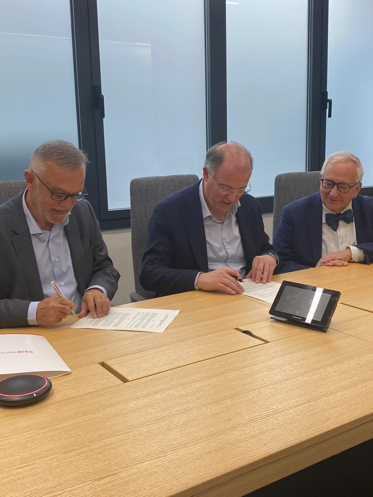 La Fundació CIC i l'Hospital Sant Joan de Déu promouran activitats solidàries i educatives. FOTO: Cedida