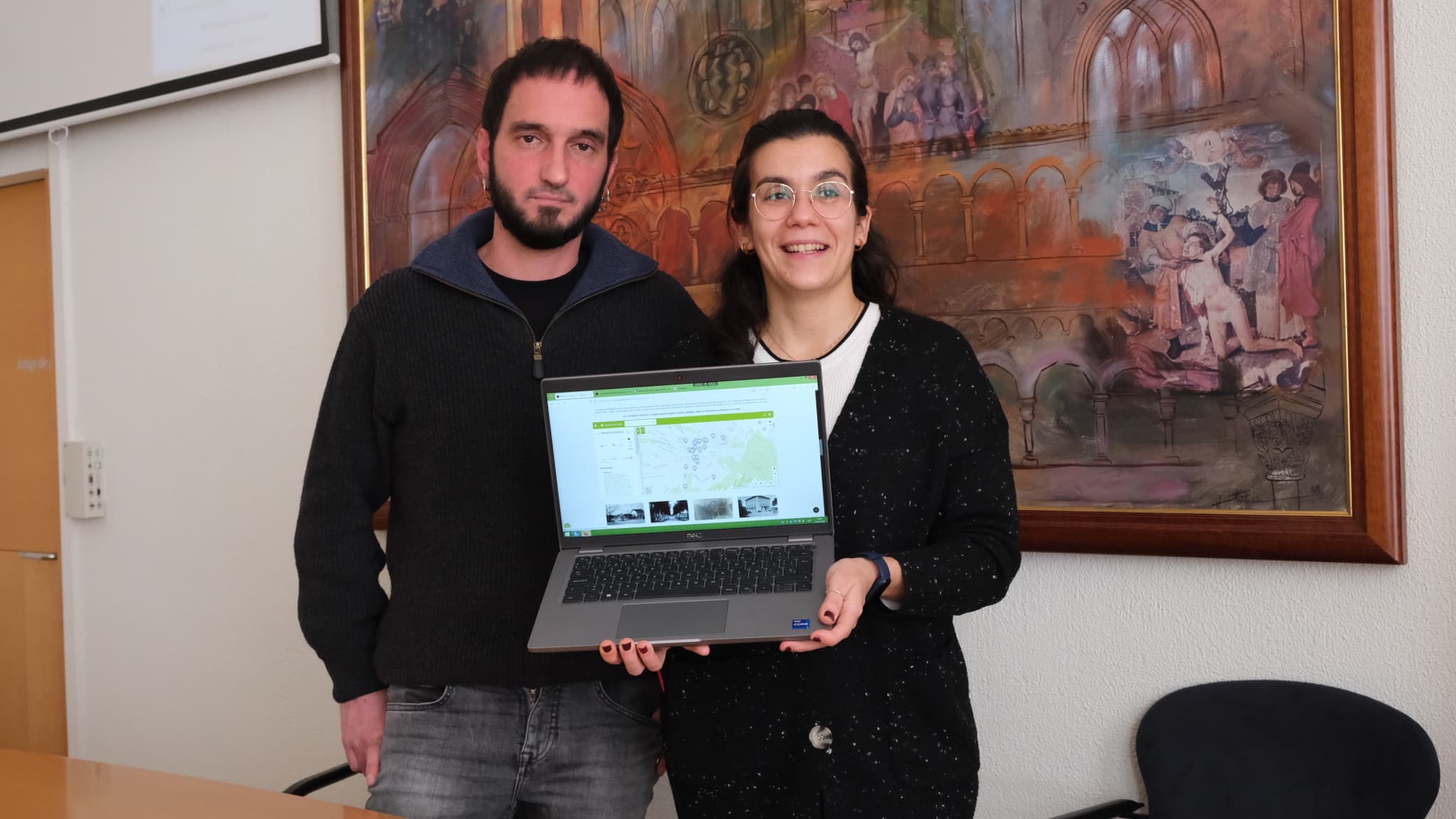 Ignasi Bea (esquerra) i Esther Madrona (dreta). FOTO: Ajuntament