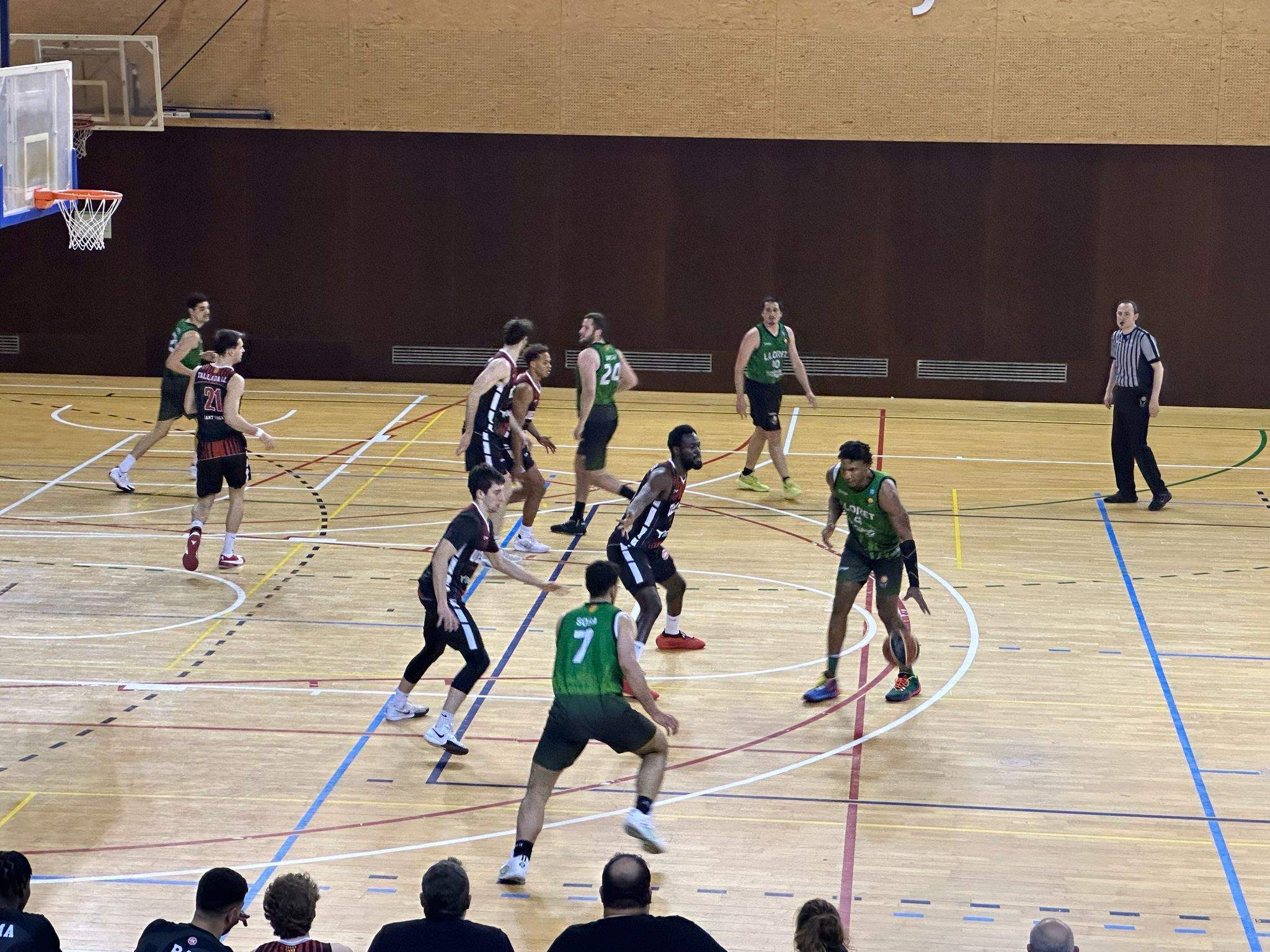 La UESC apallissa a un rival difícil i escala posicions. FOTO: Lluna Fabregat