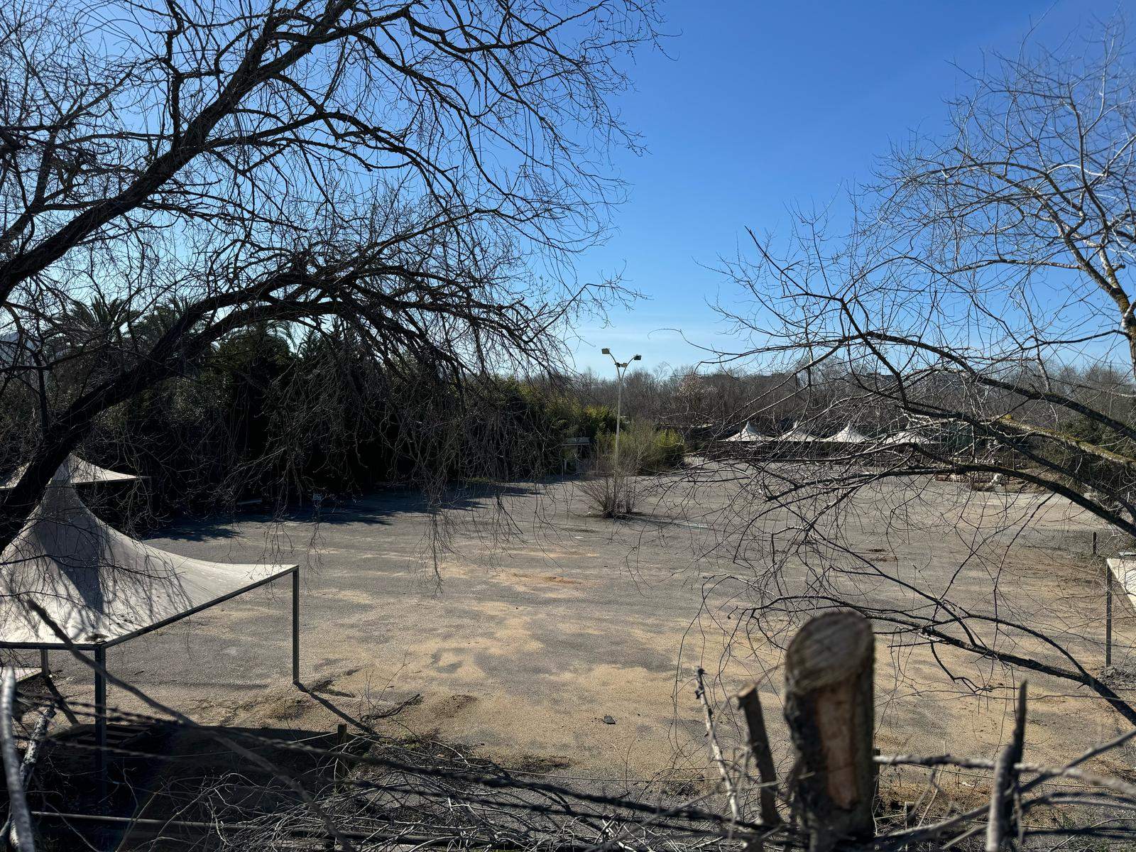 El pàrquing de les antigues Carpes Chic acollirà el festival de música jamaicana i afrocaribenya Train to Skaville. FOTO: TOT Sant Cugat