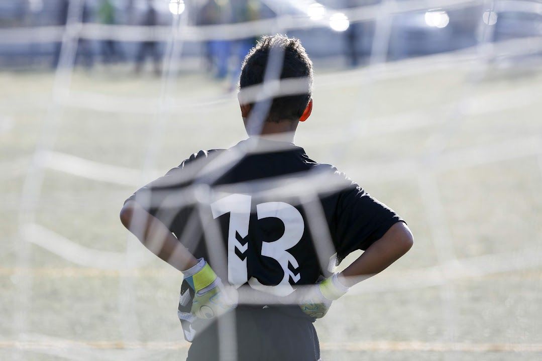 Un porter al camp Municipal de Futbol de Can Magí. FOTO: TOT Sant Cugat