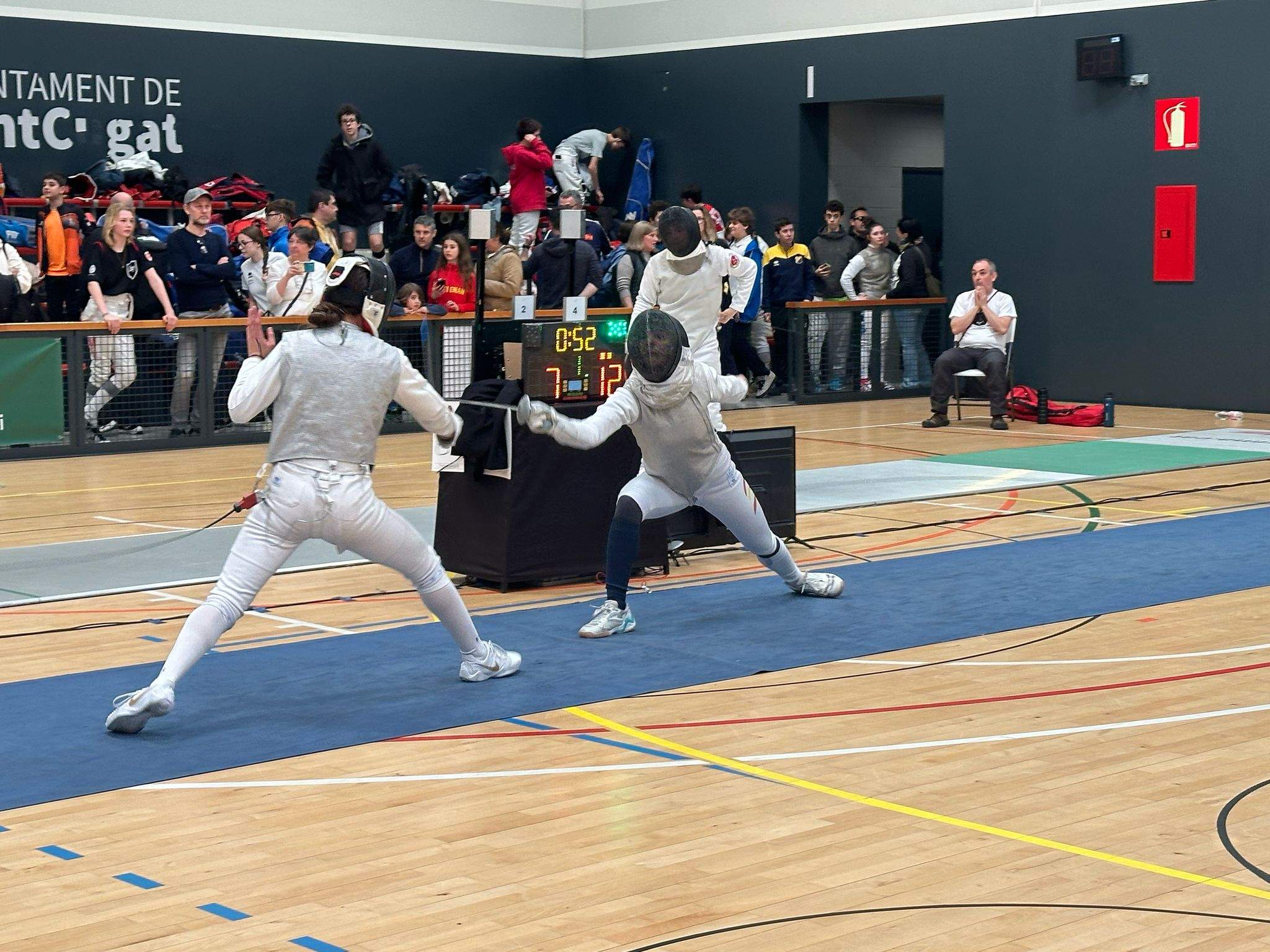 Més de 350 tiradors participen el Trofeu Internacional Infantil Sant Jordi d'esgrima. FOTO: Lluna Fabregat