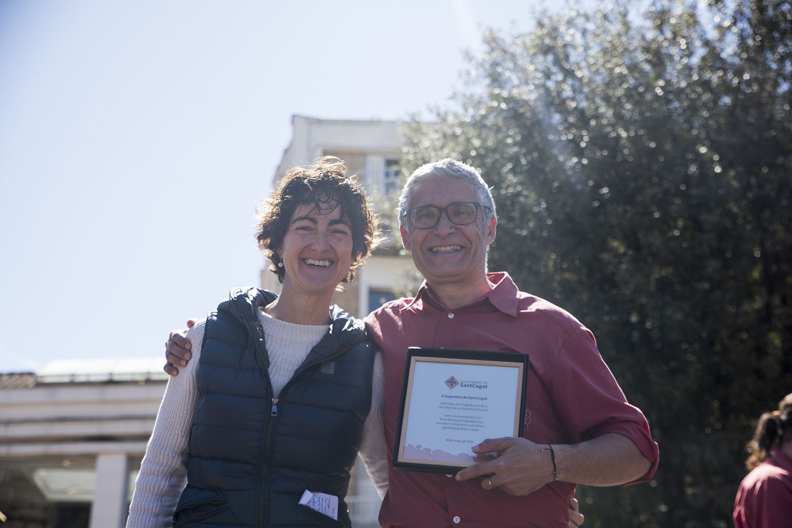 Ferran Ballester, president de Geganters amb Nuria Escamilla, Regidora de Cultura i Esports. FOTO: Bernat Millet.